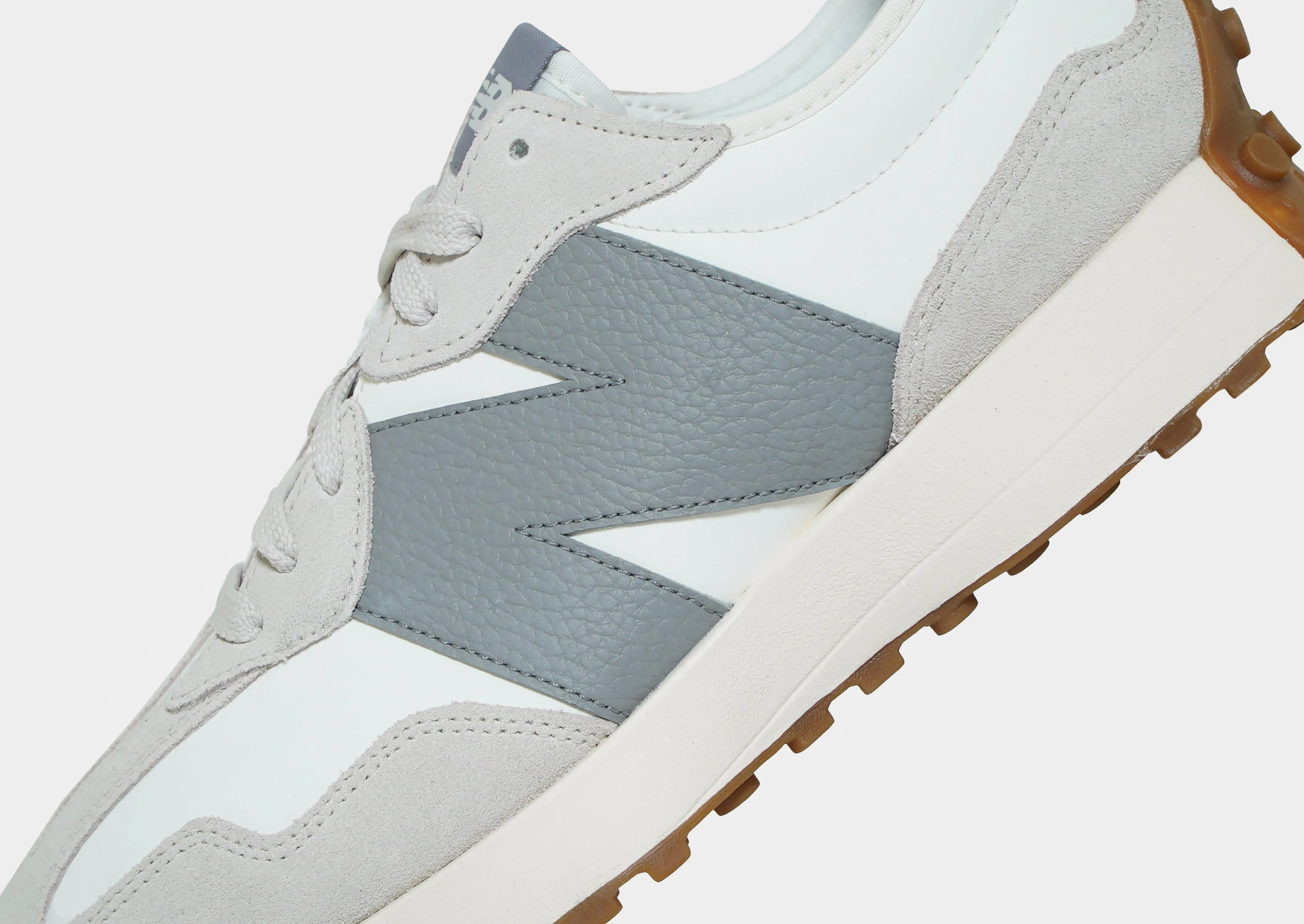 327 Comfortable Midsole commuting shoes