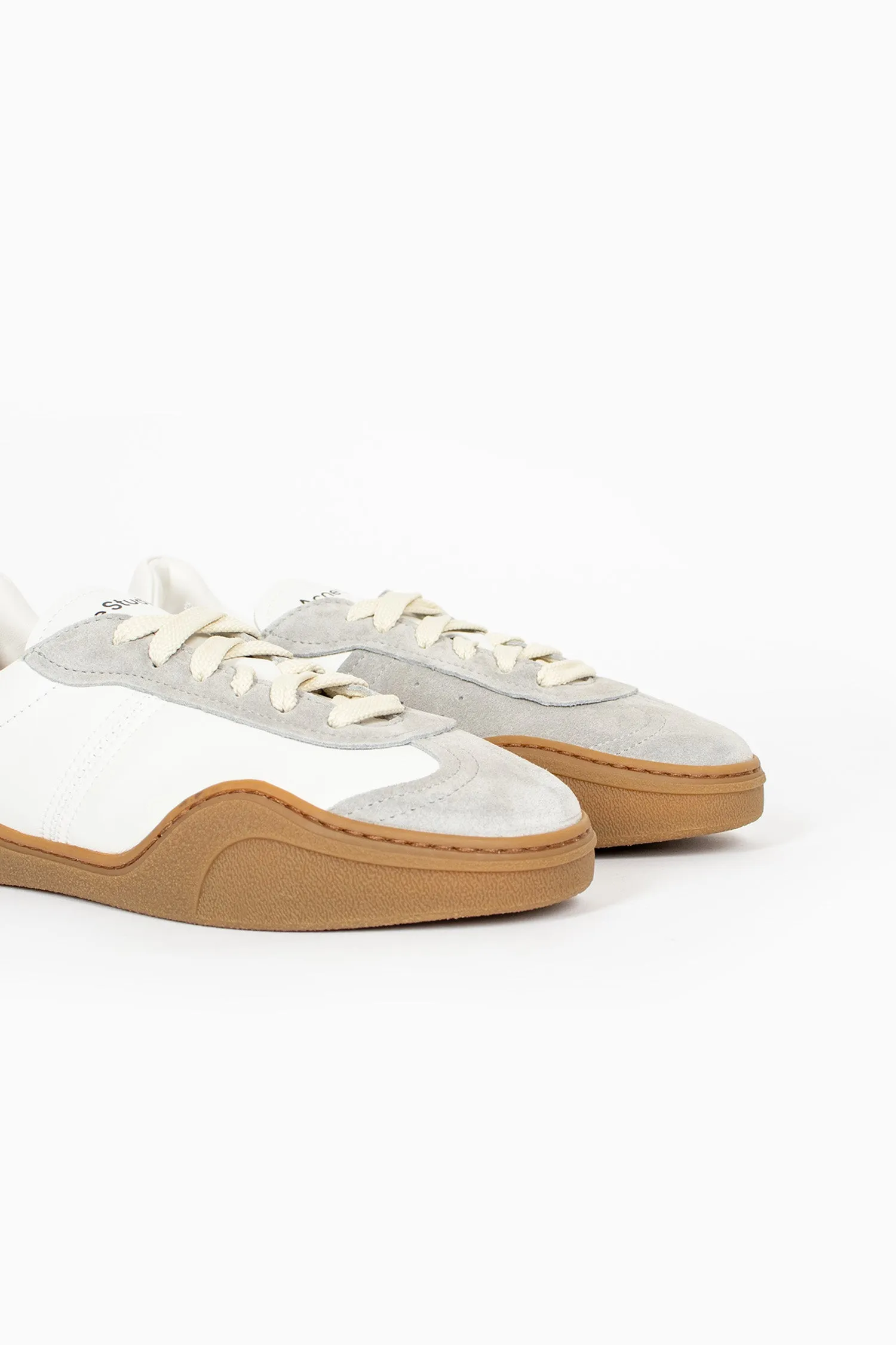 Lace Up Sneakers White/Brown Adaptive Fit Collar