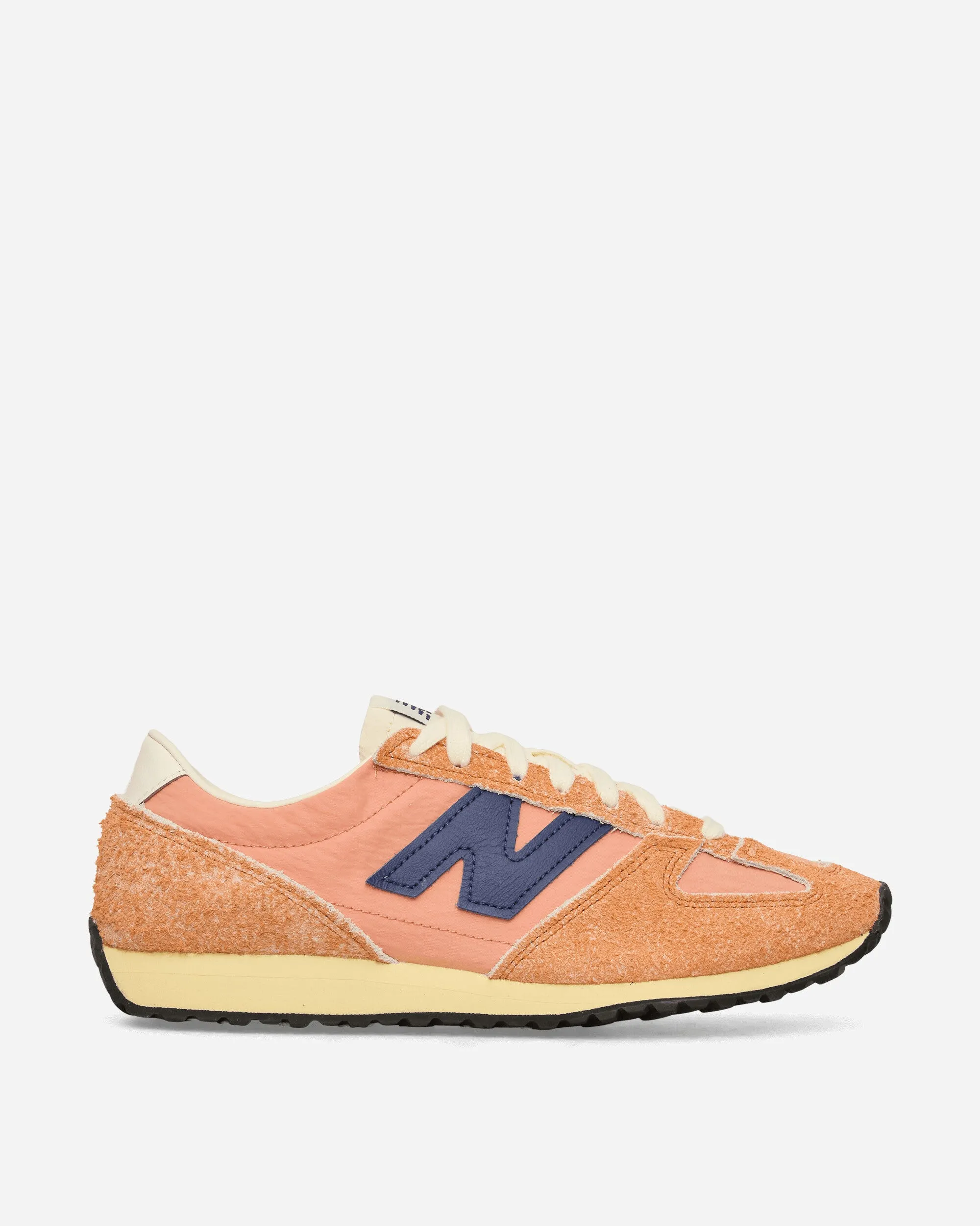Versatile Footwear 471 Sneakers Peach Nectar / Blue Oyster