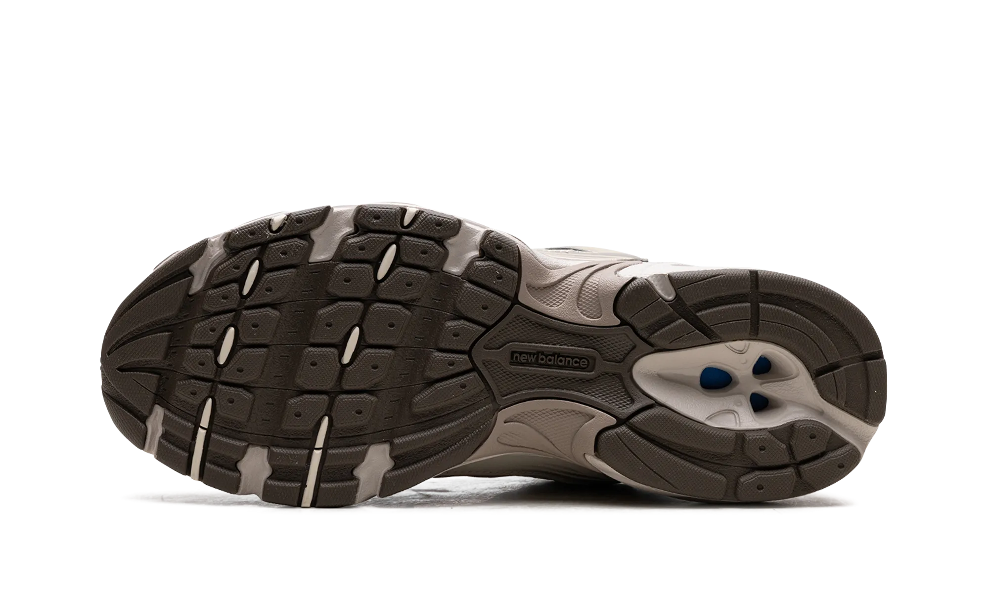 non - perforated shoes track - ready 530 "Cream Beige"