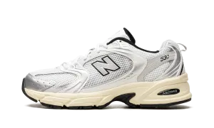 bootcamp running gear monochrome shoes 530 "White / Silver"