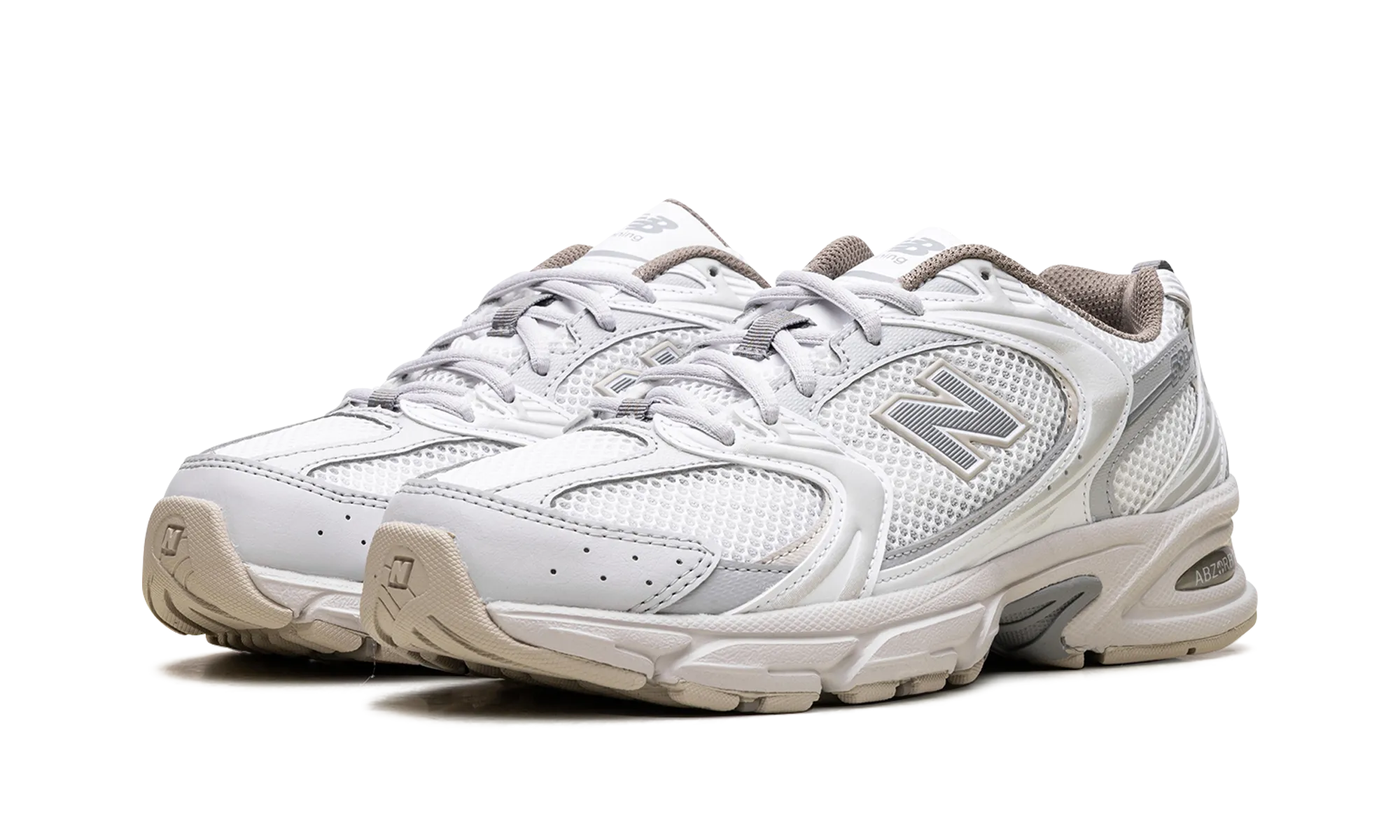530 "White with Natural Indigo" relay shoes