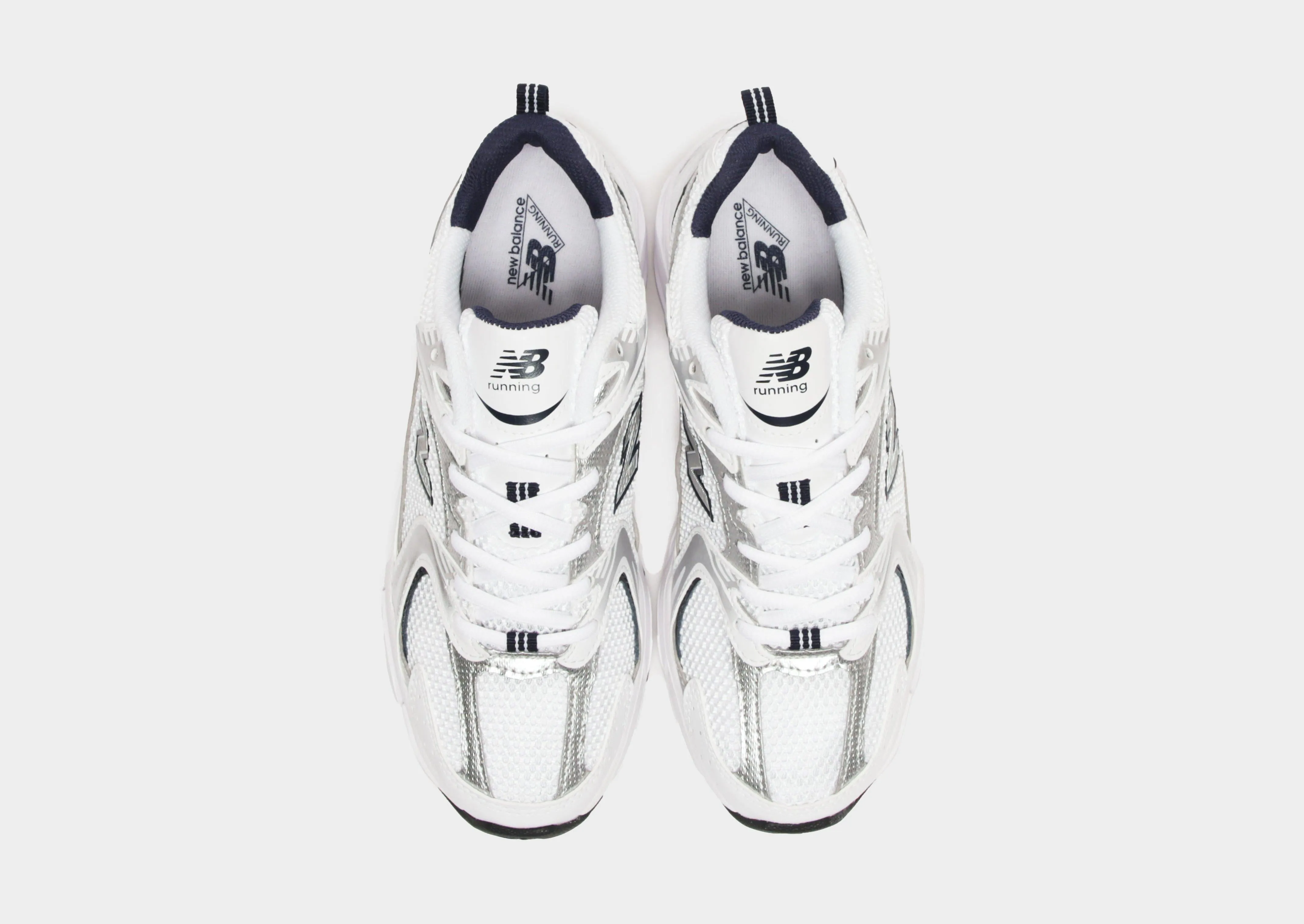 530 Flexible Fit morning running shoes