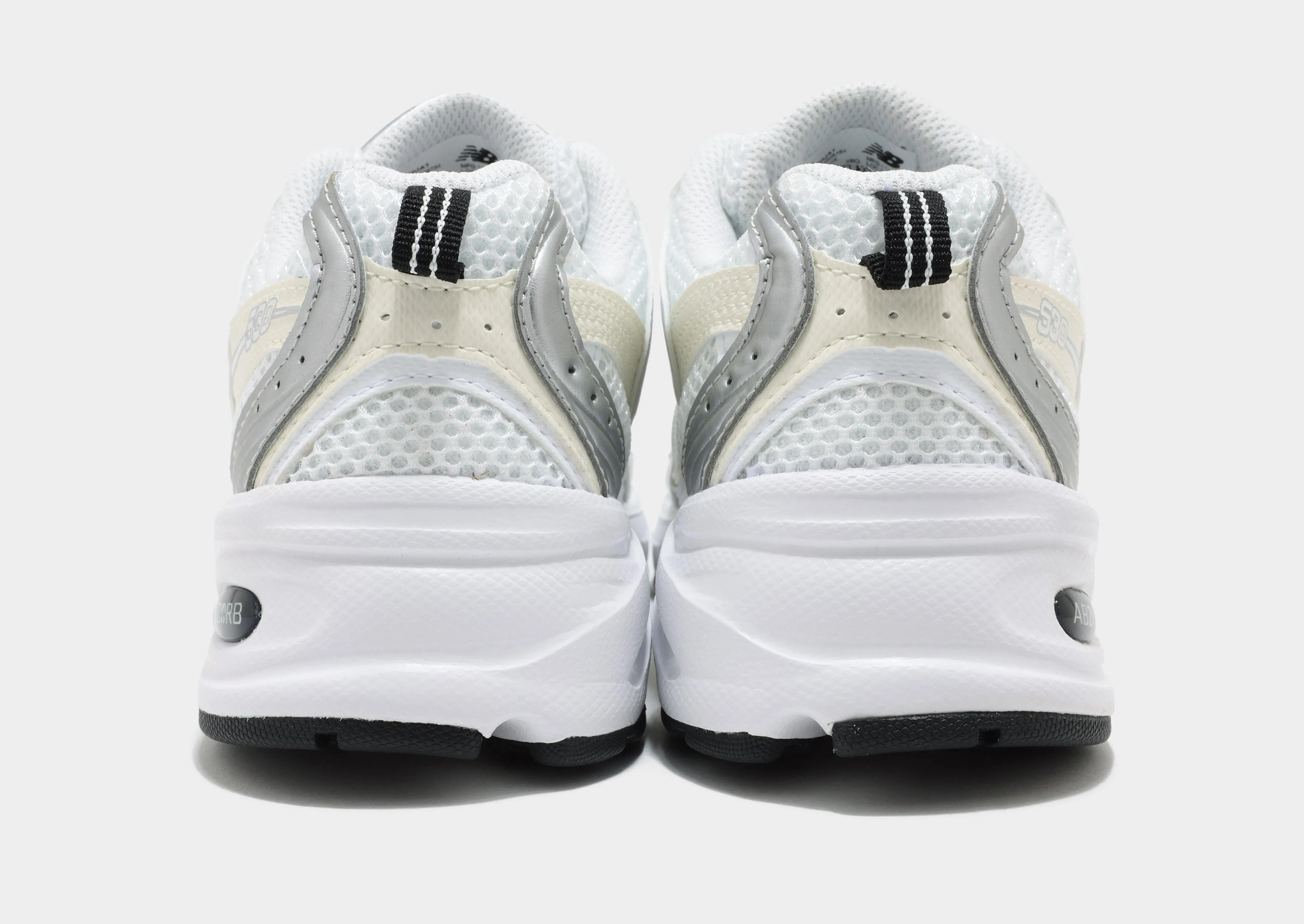 narrow shoes 530 Women's