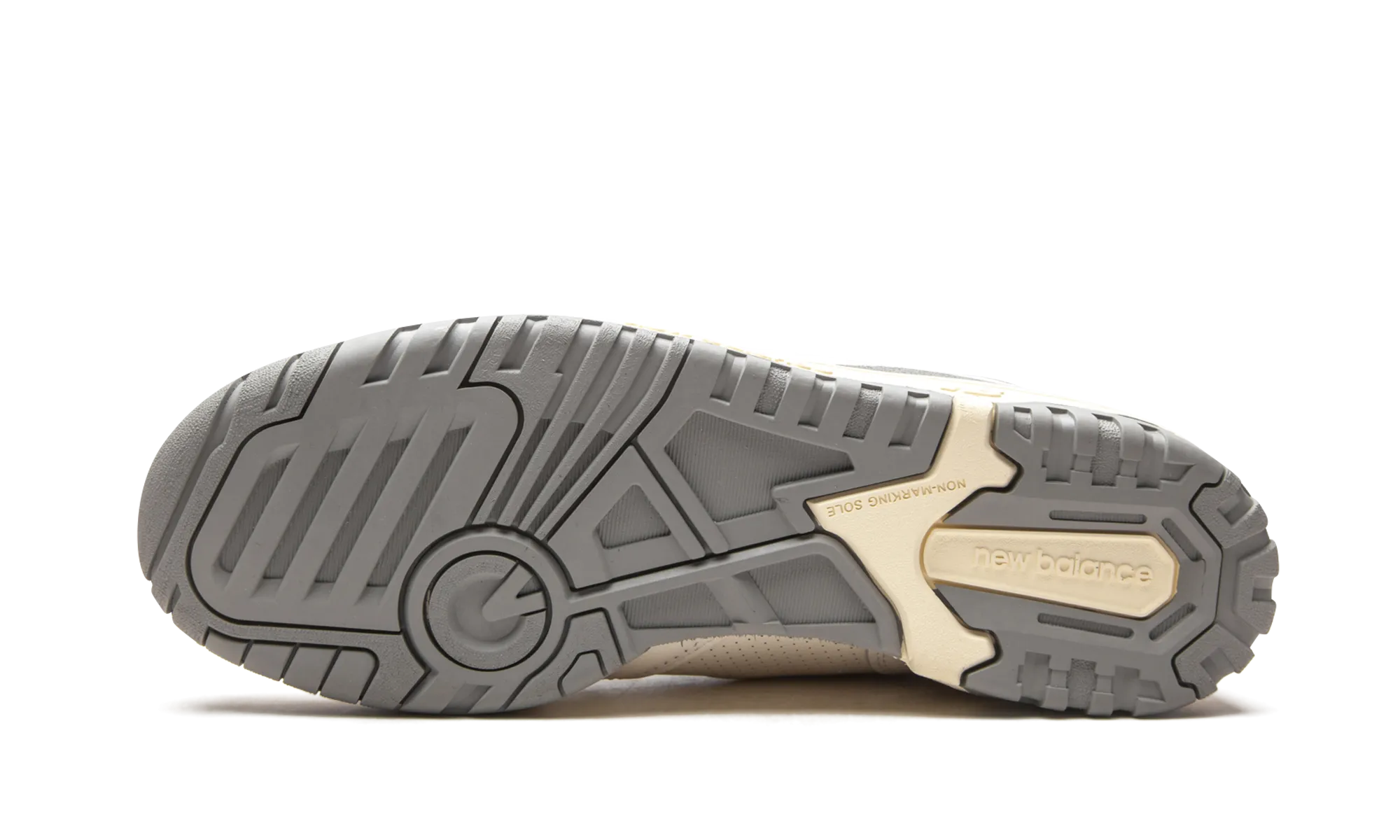 beach running shoe environment strength training shoes 550 "Aim?? Leon Dore - Silver"