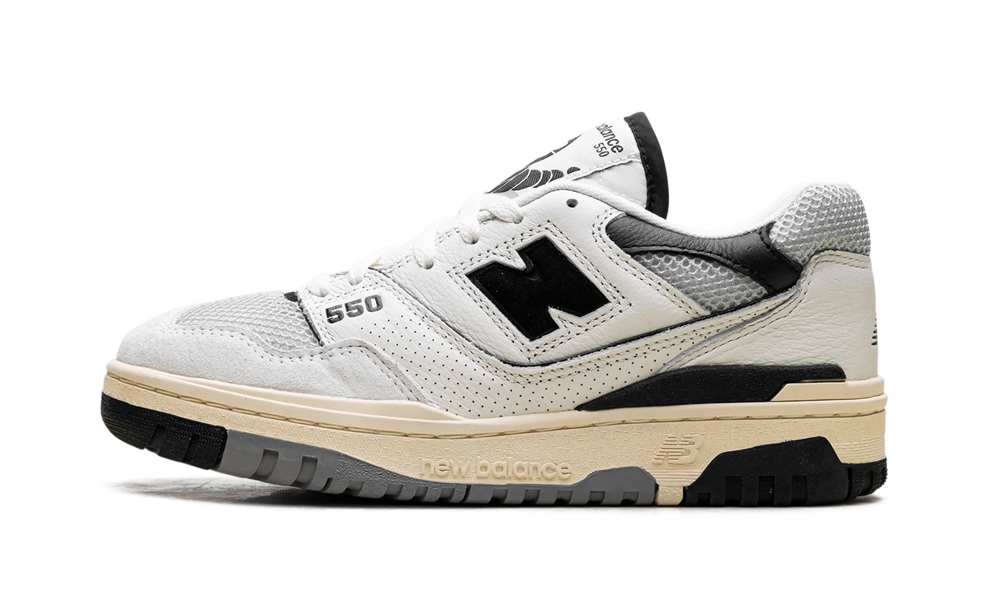 550 "Sea Salt Pack Black" stability feature running in dry tracks shoes