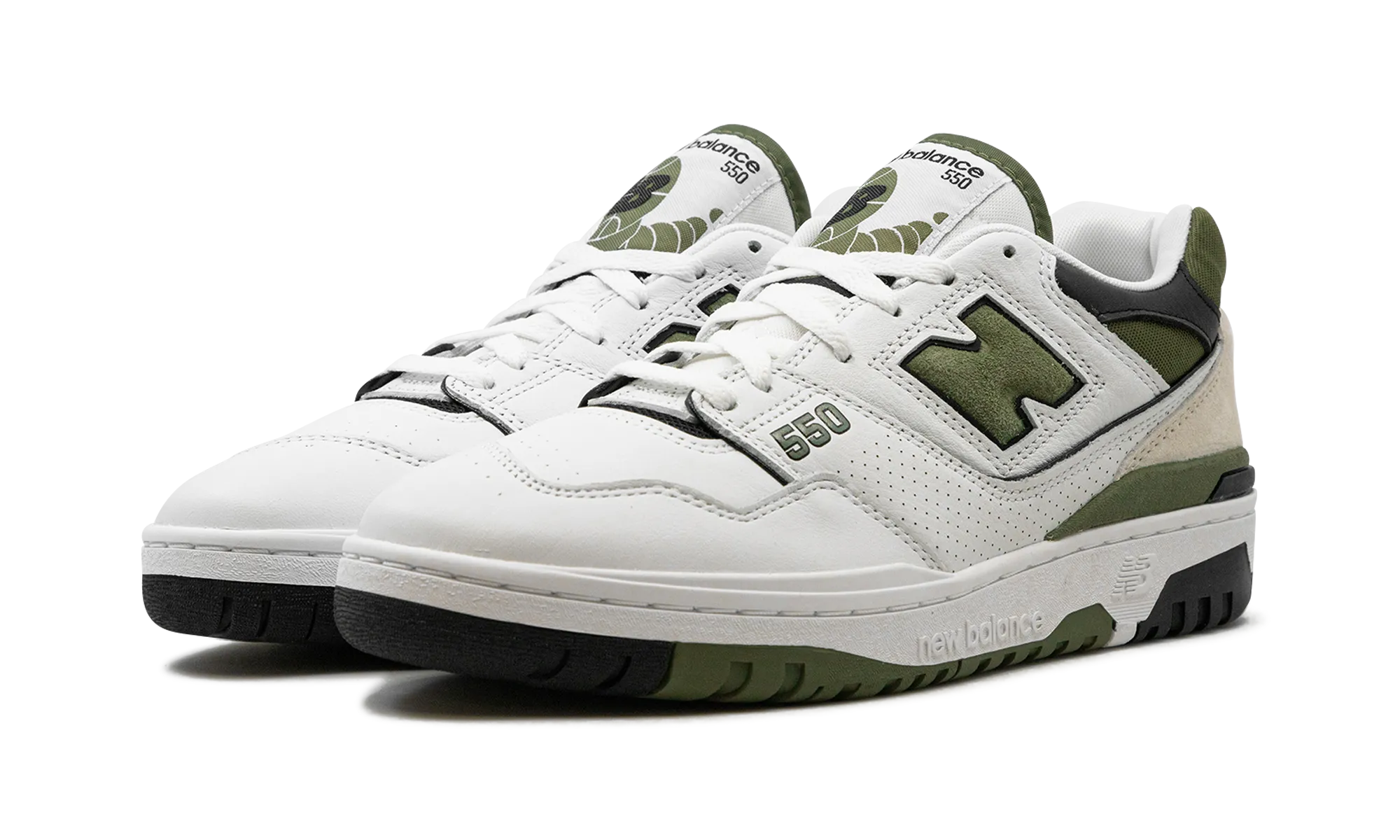 running in a stadium 550 "White / Dark Olivine"