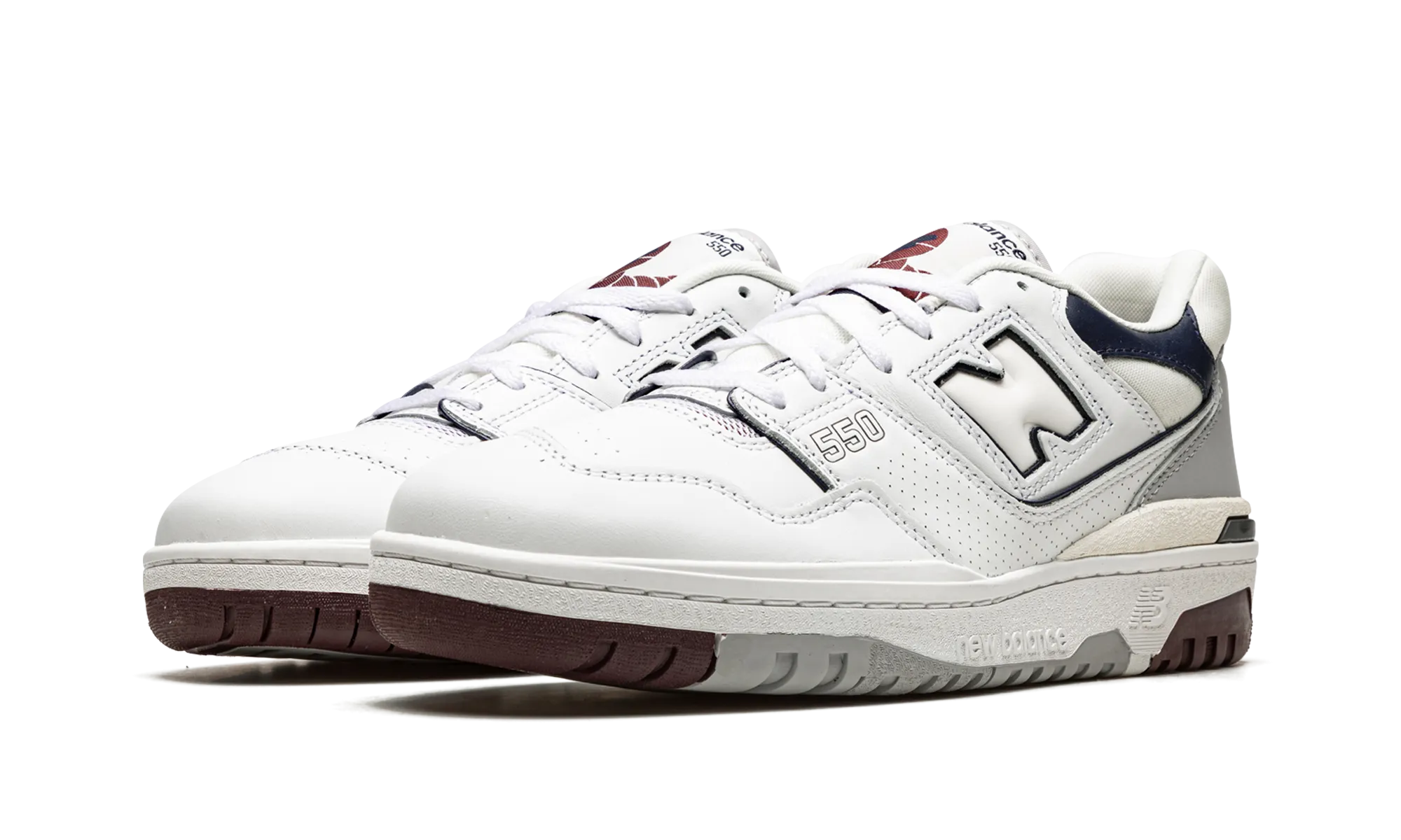 running with a fitness tracker 550 "White / Indigo / Burgundy"