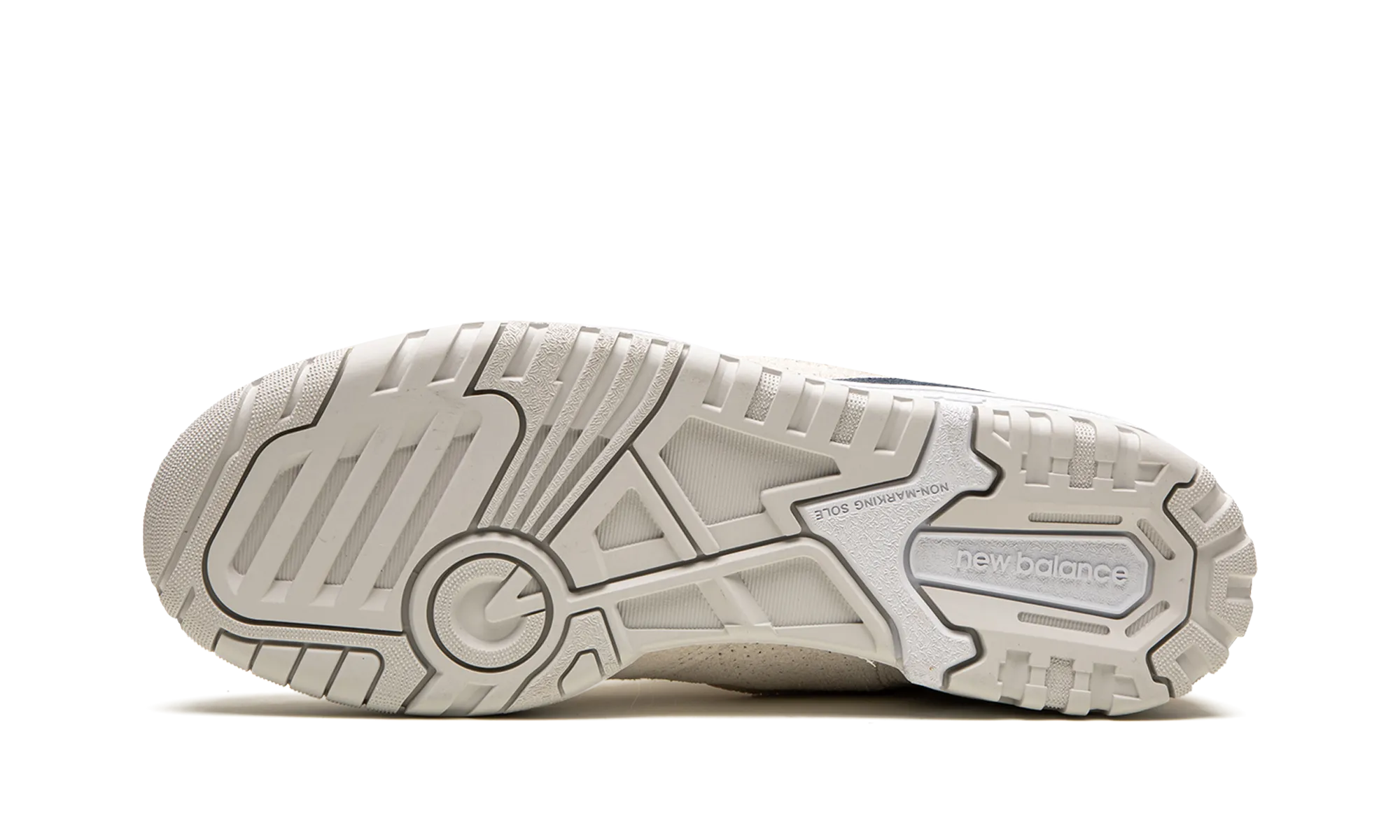 550 WMNS "Cream Yellow" running with a slip - on design titanium - reinforced shoes
