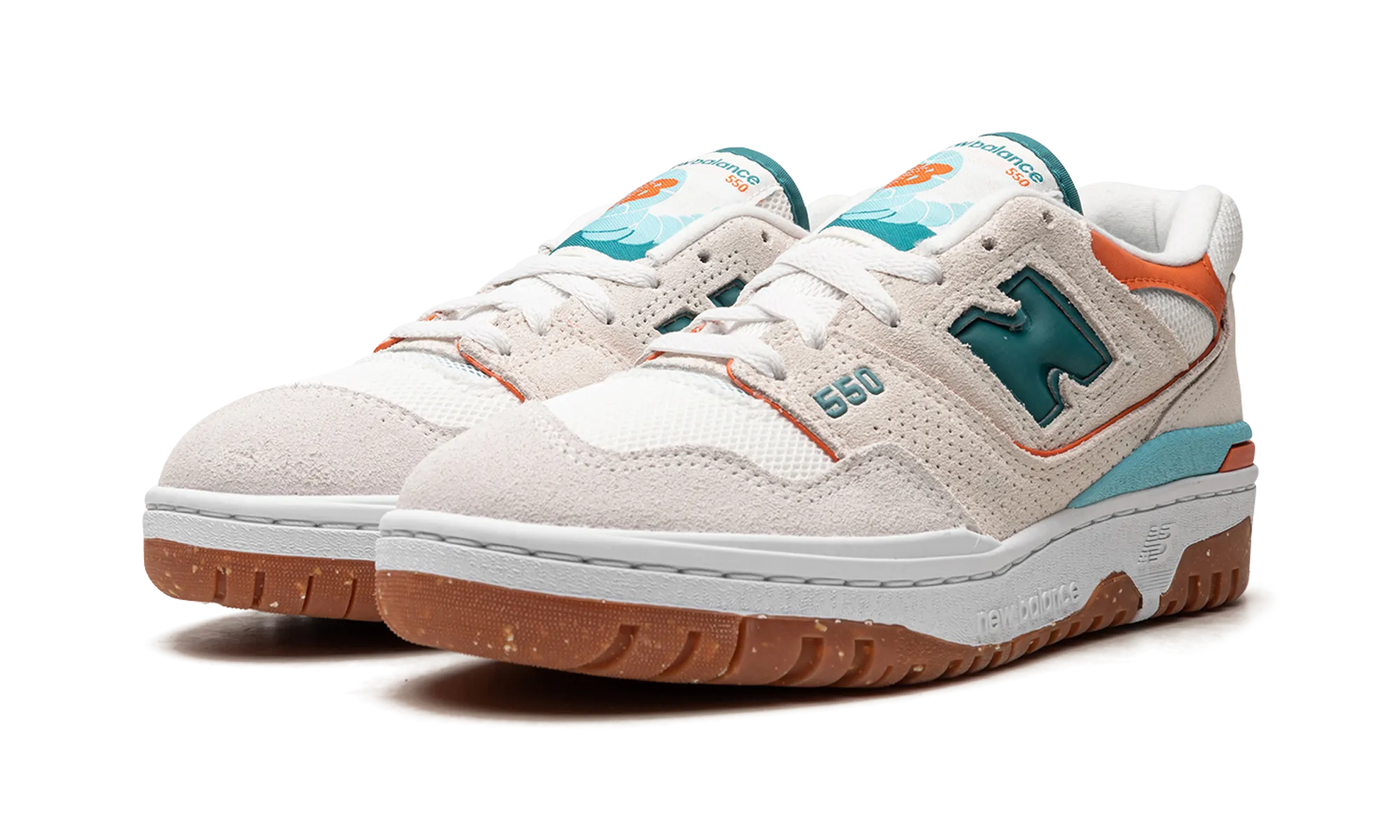 550 WMNS "Verdigris" endurance equipment