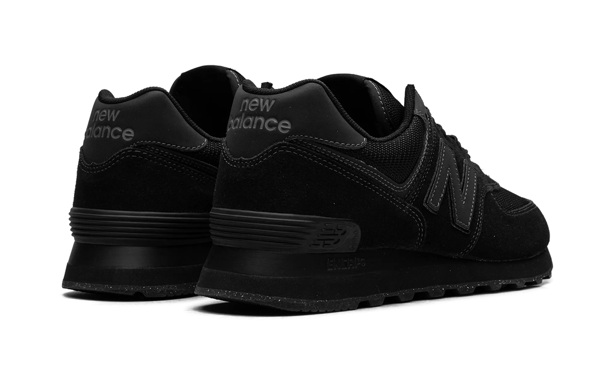 574 "Triple Black" Seamless construction treadmill - runner