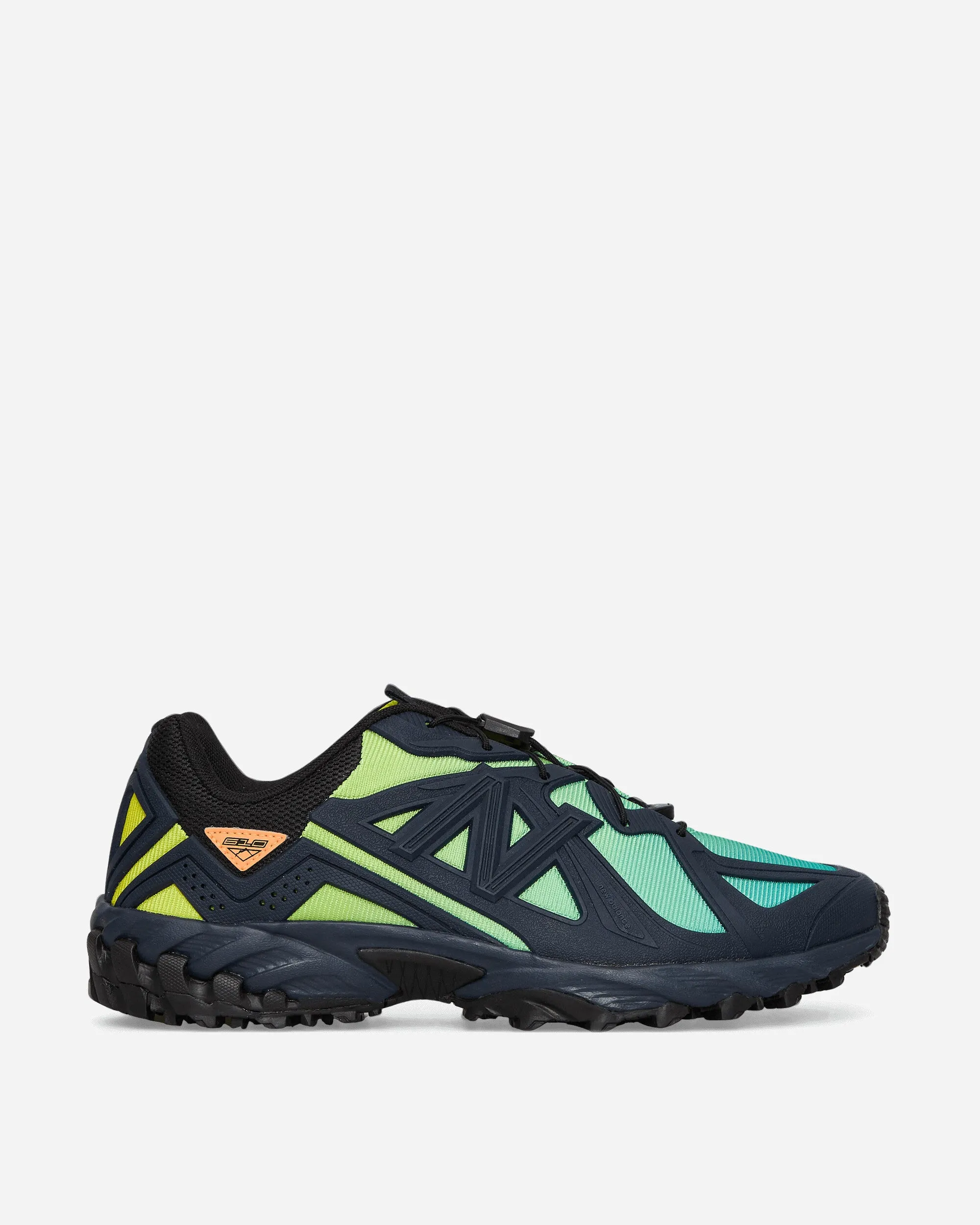 610D Sneakers Navy Ultra Responsive Foam