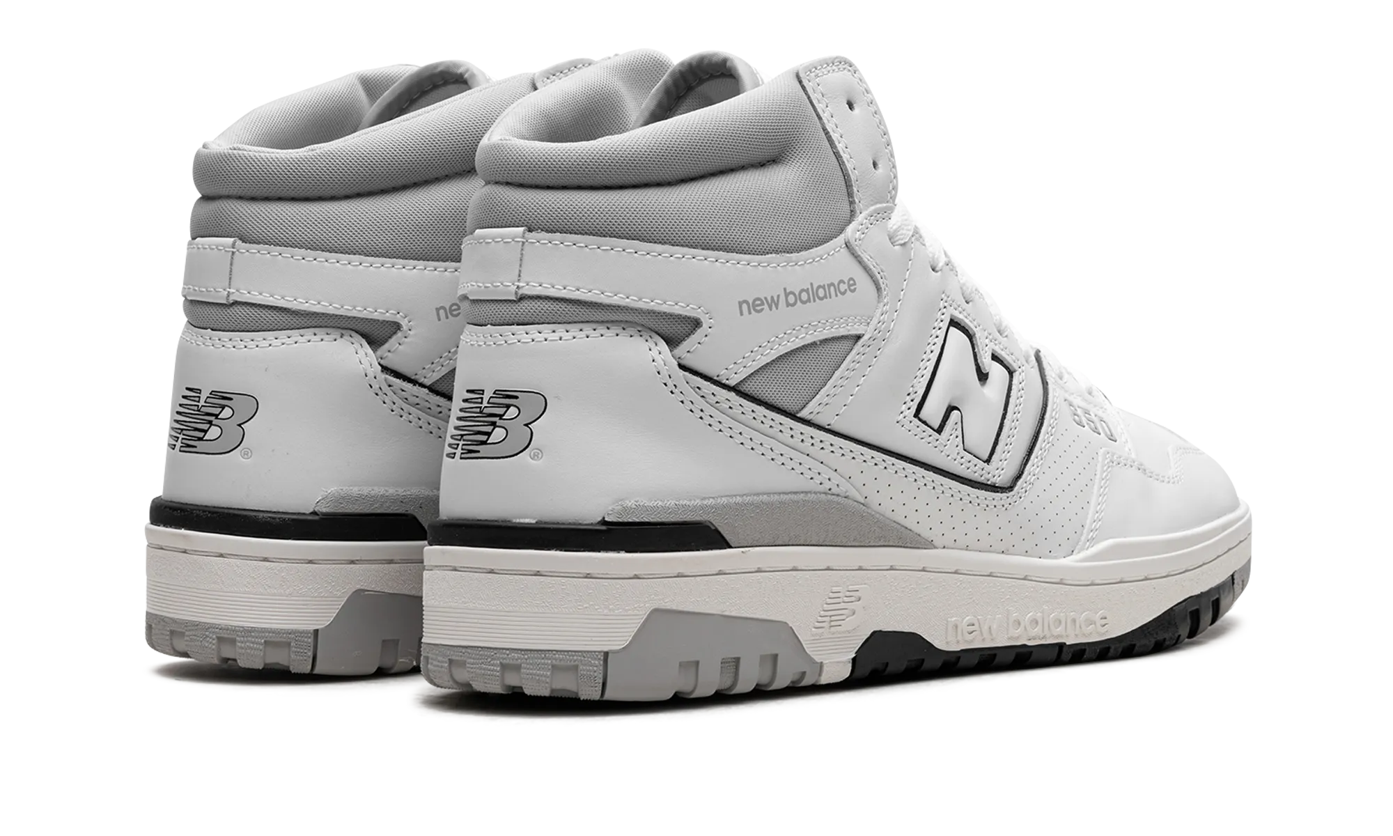 650 "White/Grey" running in a tide pool area shoes anti - slip running choice