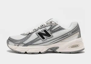 740 running in an urban area shoes