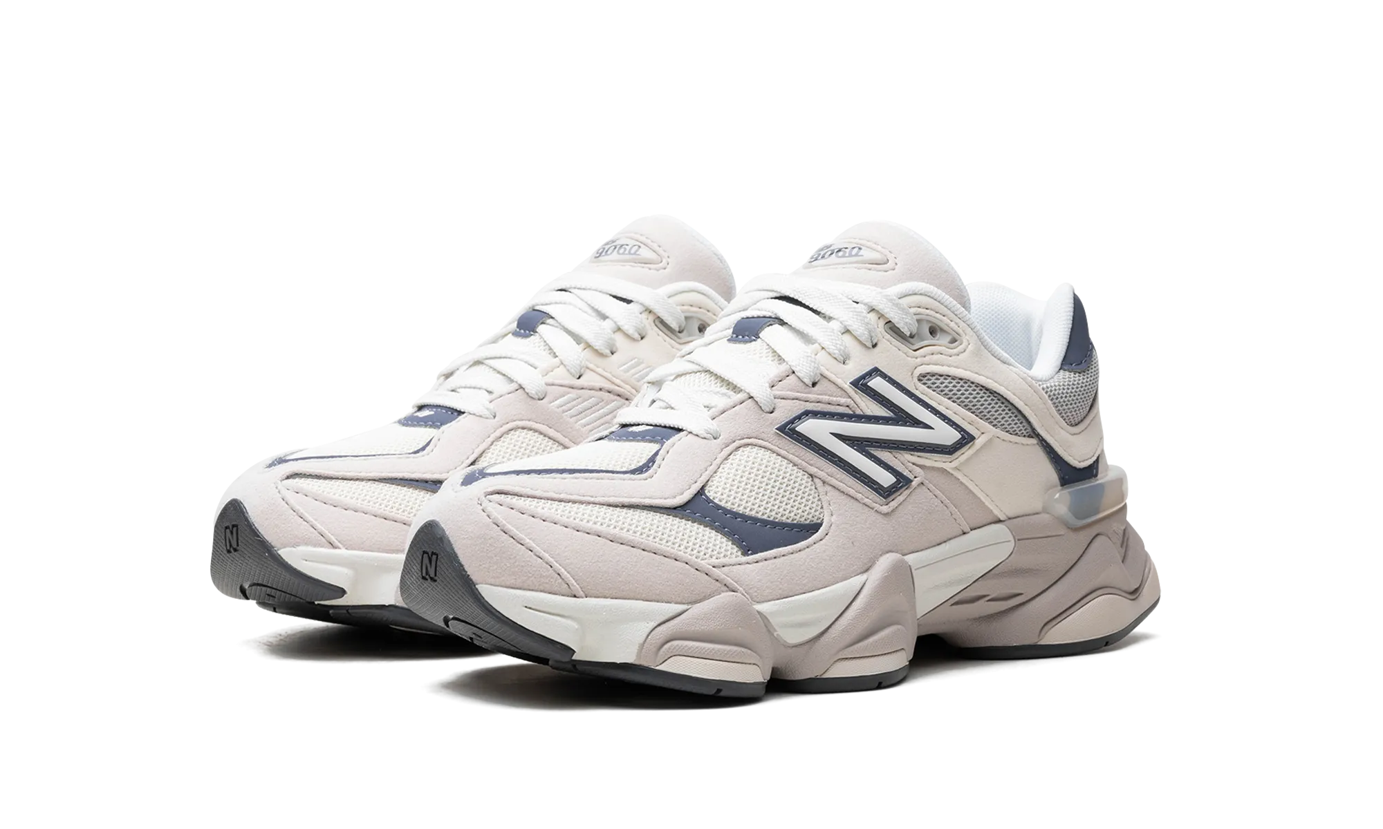 running in a sports complex shoes 9060 GS "Moonrock Linen"