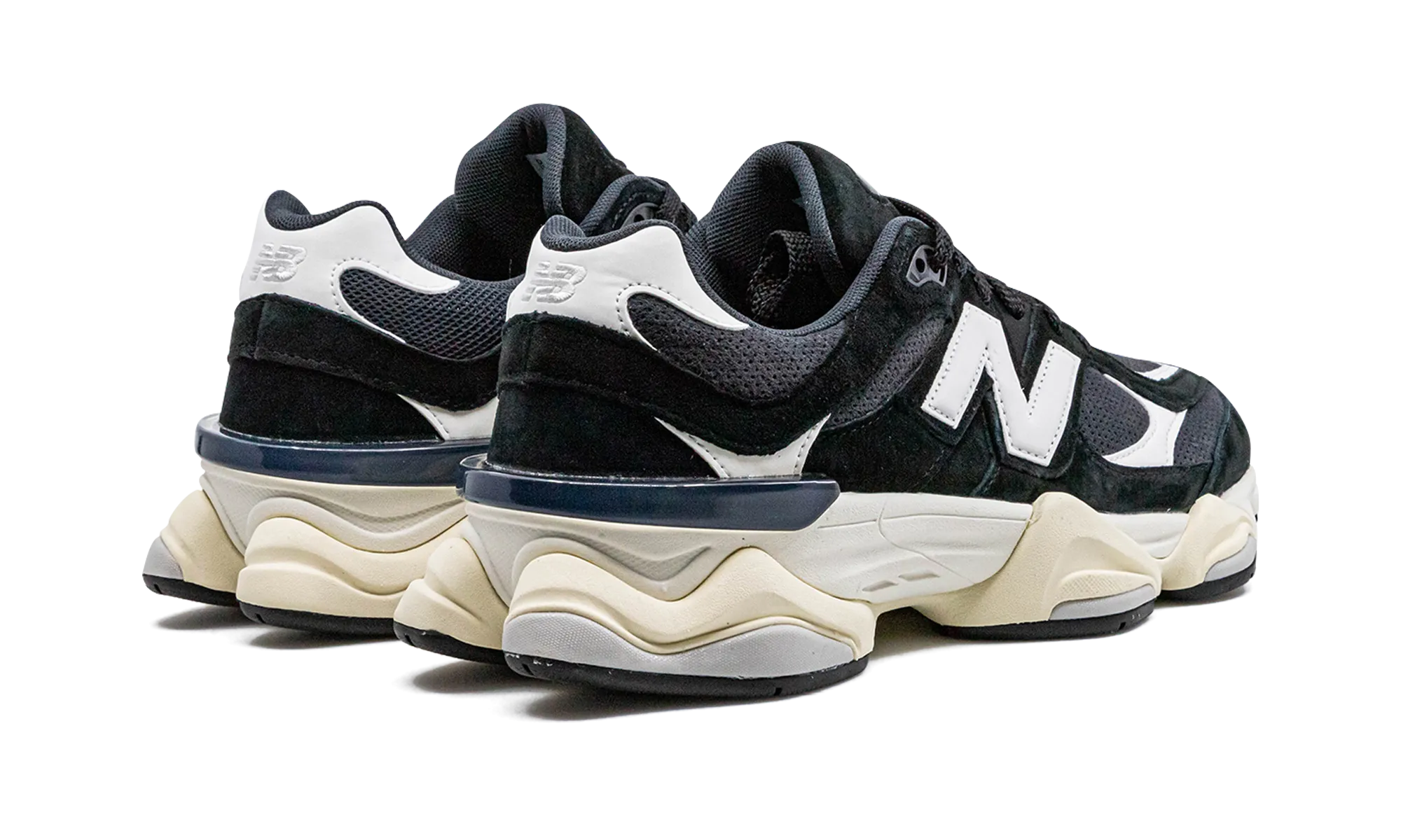 9060 "Black / White" hypoallergenic running wear