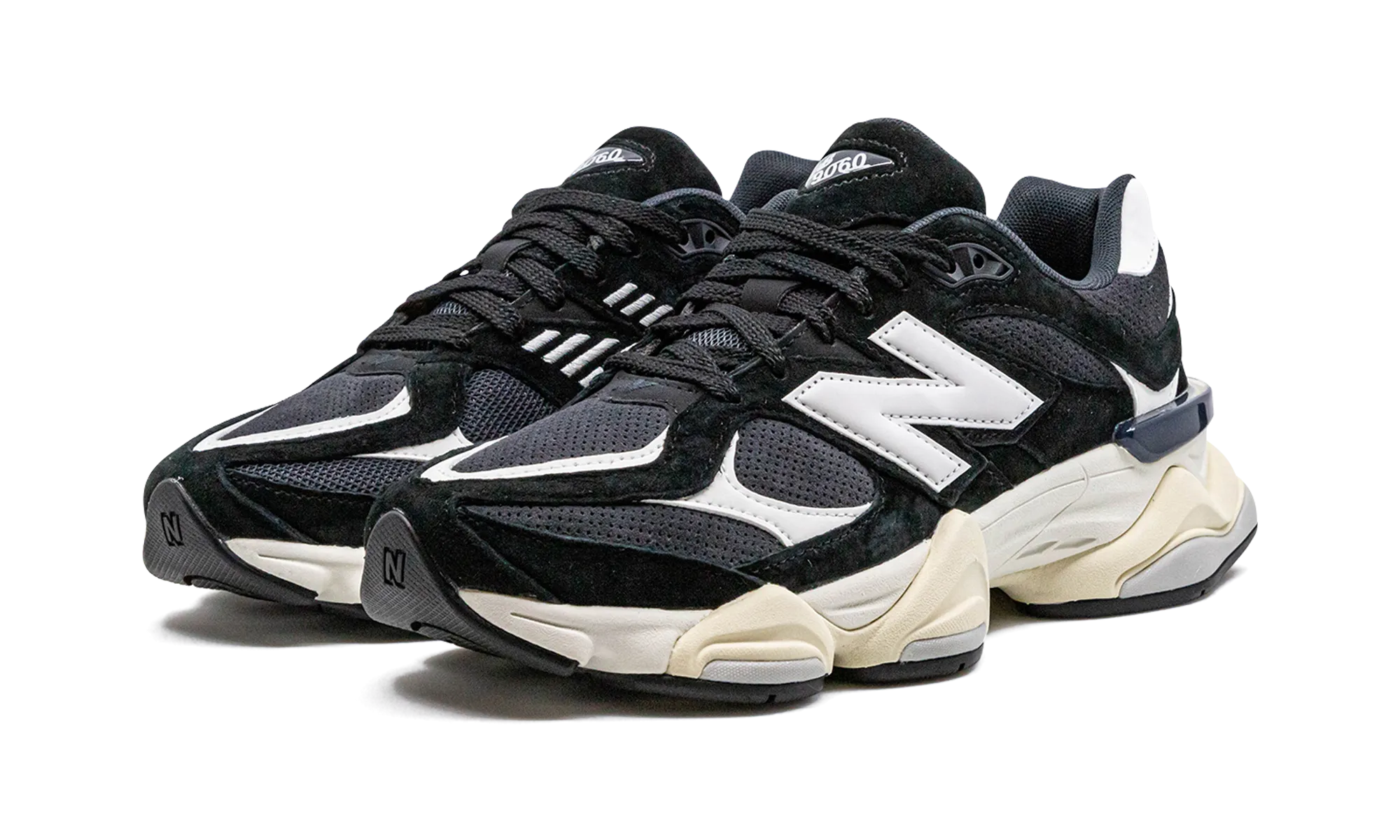 9060 "Black / White" lateral - support - stability shoes