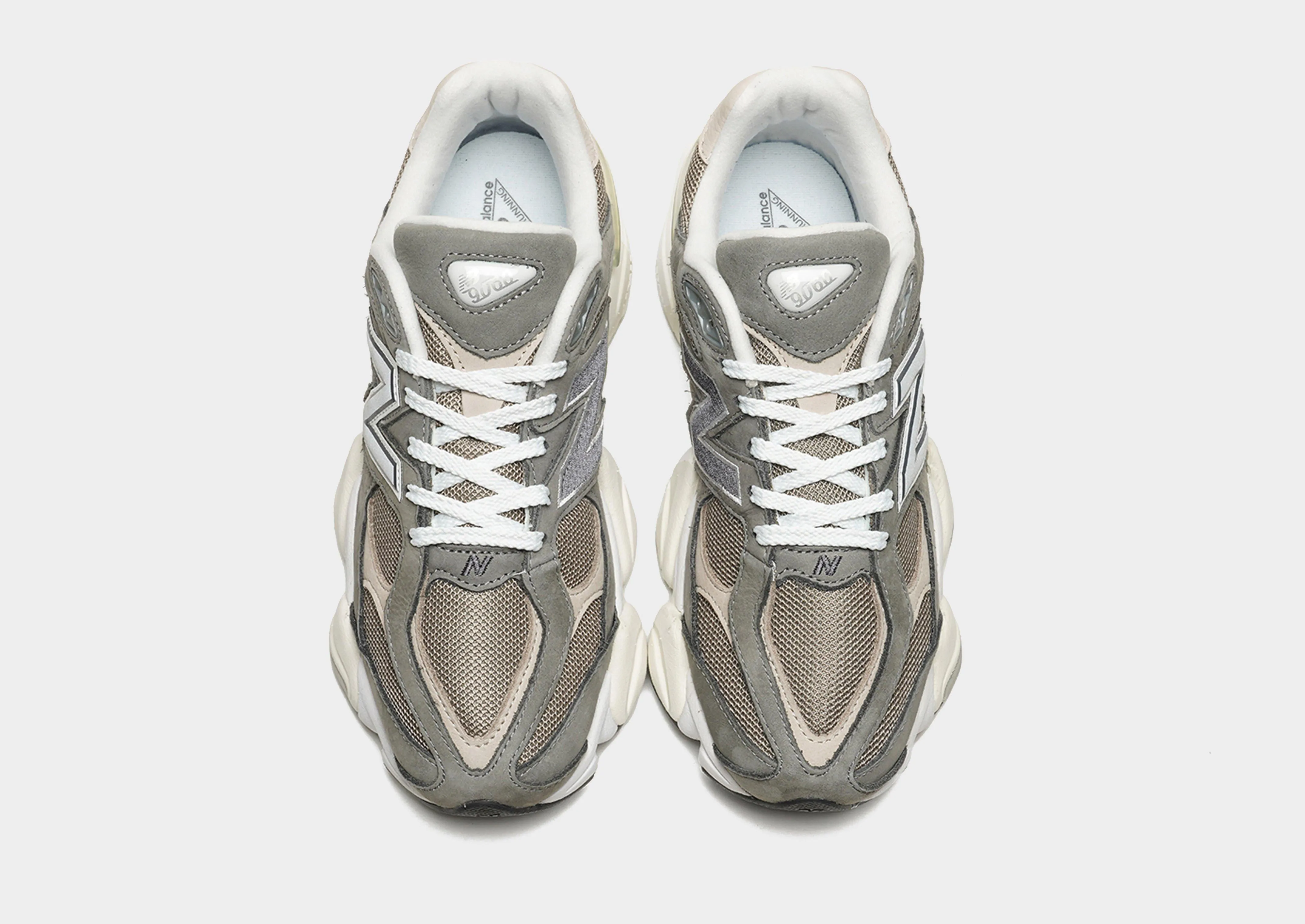 9060 Women's Amateur athlete easy - to - clean shoe feature