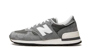 entry - level running shoes 990 "MADE in USA - Grey"