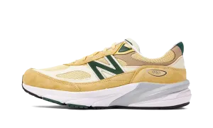 joggers lightweight breathable shoes 990 "Pale Yellow/Forest Green"