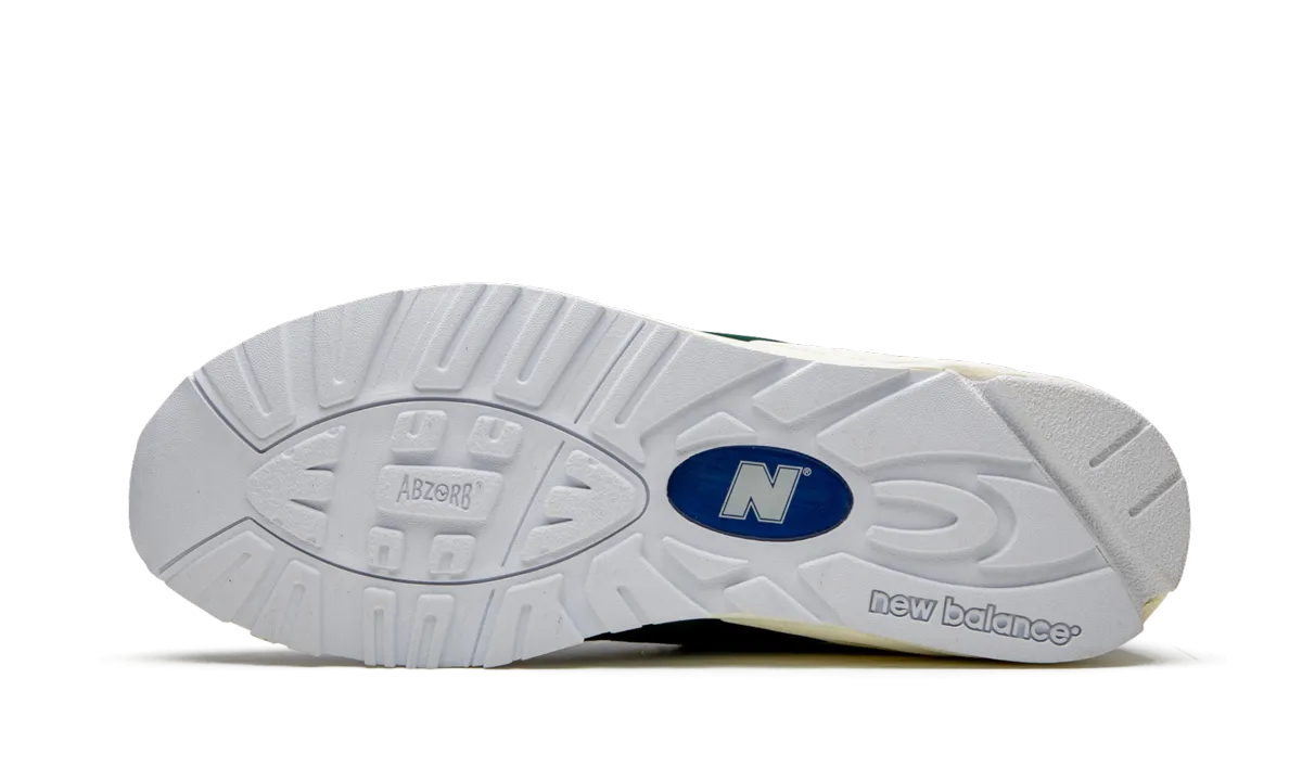 debossed - finish - design shoes 990 V2 "Aime Leon Dore"