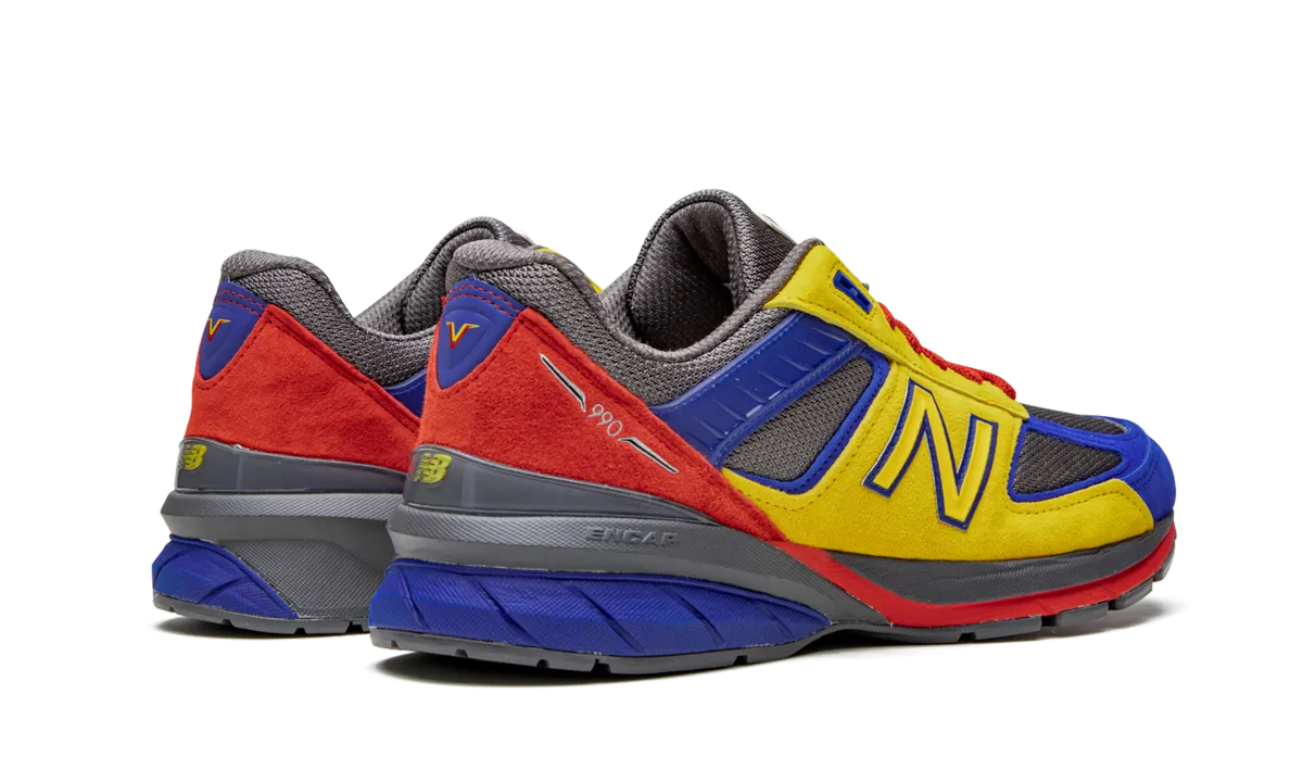 990 v5 "Shoe City - EAT" Running Companion