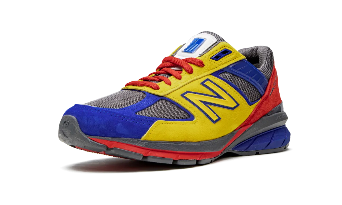 990 v5 "Shoe City - EAT" sports - themed shoes