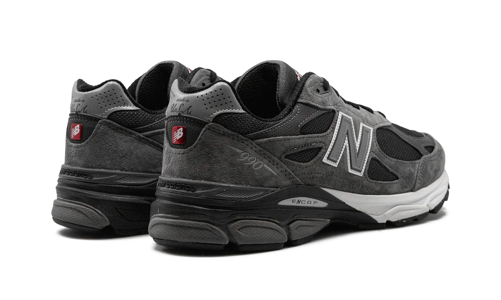 990v3 "United Arrows & Sons - Grey" running in the park mesh - lining shoes