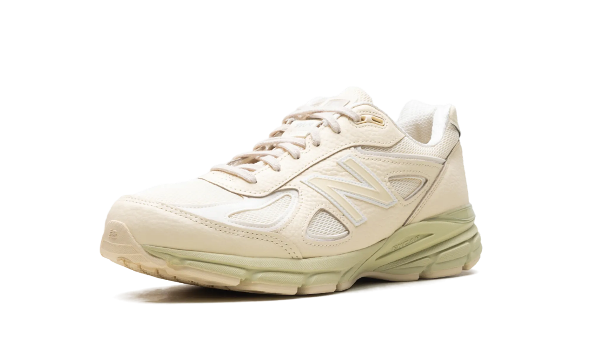 Comfortable Midfoot indoor - outdoor shoes 990v4 "Made in USA - Macadamia Nut"