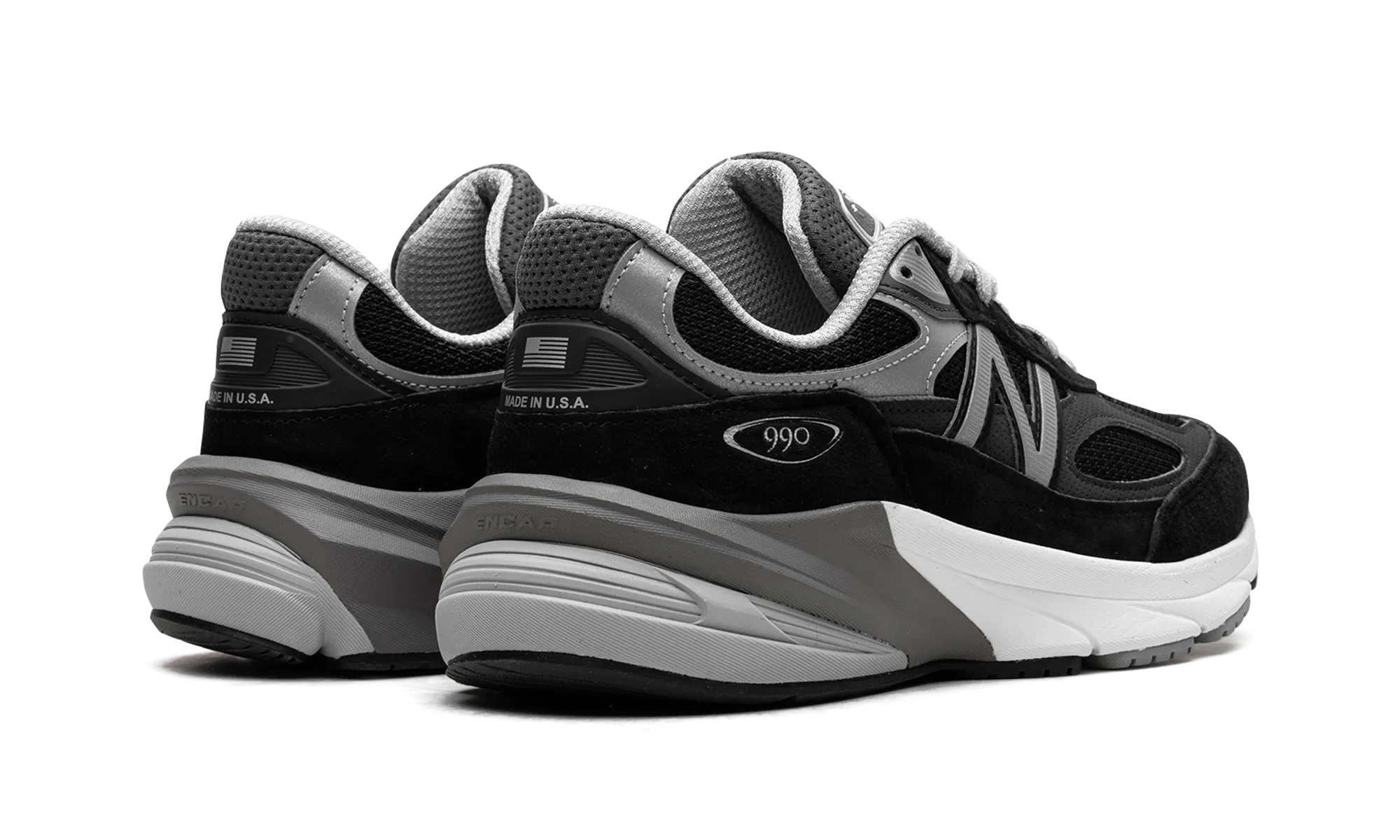 990v6 "Black / Silver" padded insole shoes
