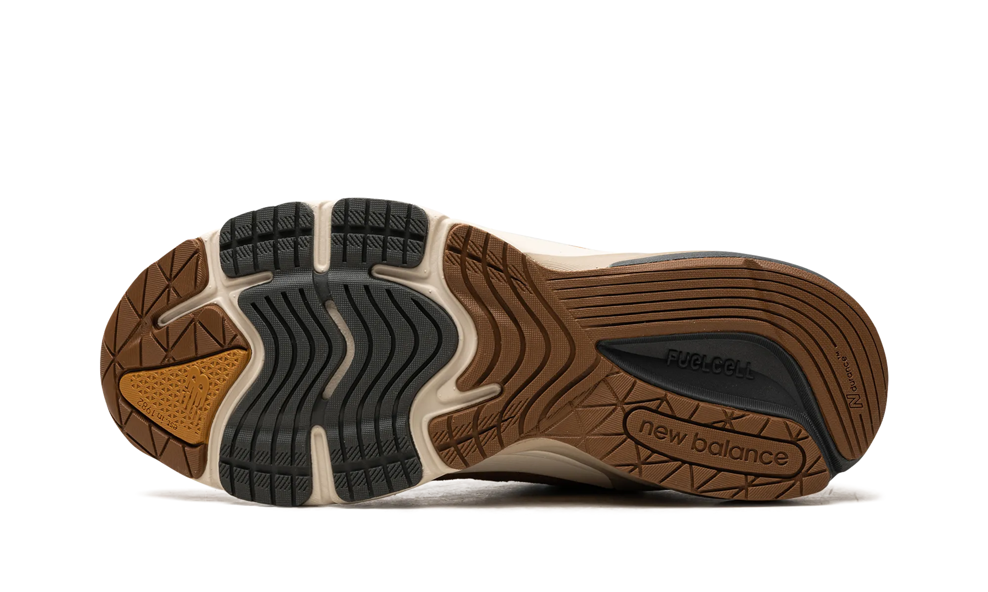 990v6 "Carhartt - Sculpture Center" cloudy - day shoes