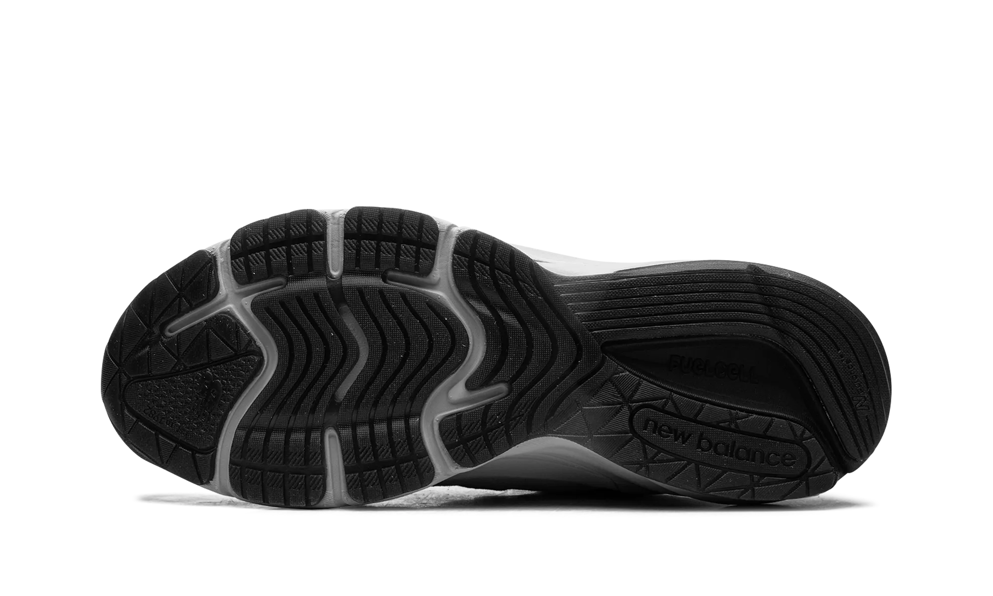 990v6 "MiUSA Black Grey" running on grass shoes