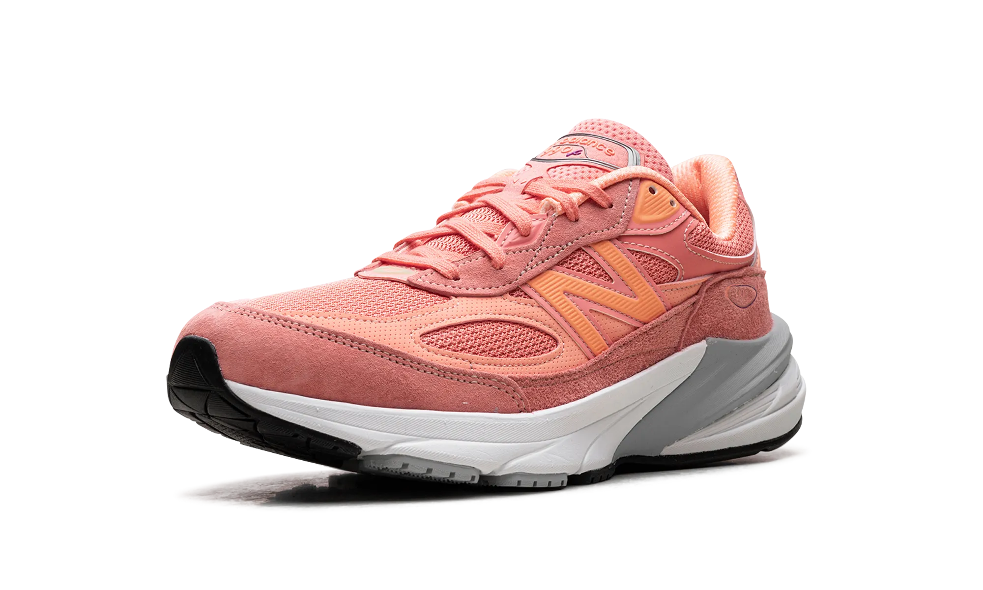 990v6 "Salmon" classic shoe aesthetic