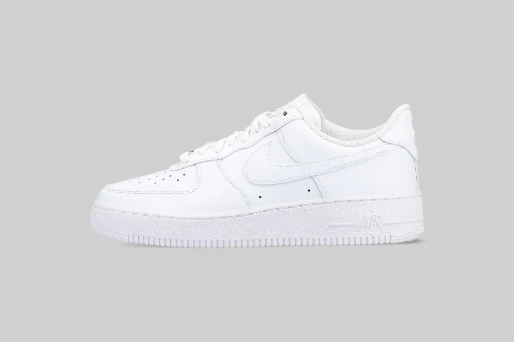 Comfort Tongue Athletic materials Nike Air Force 1 Low '07 'Triple White'