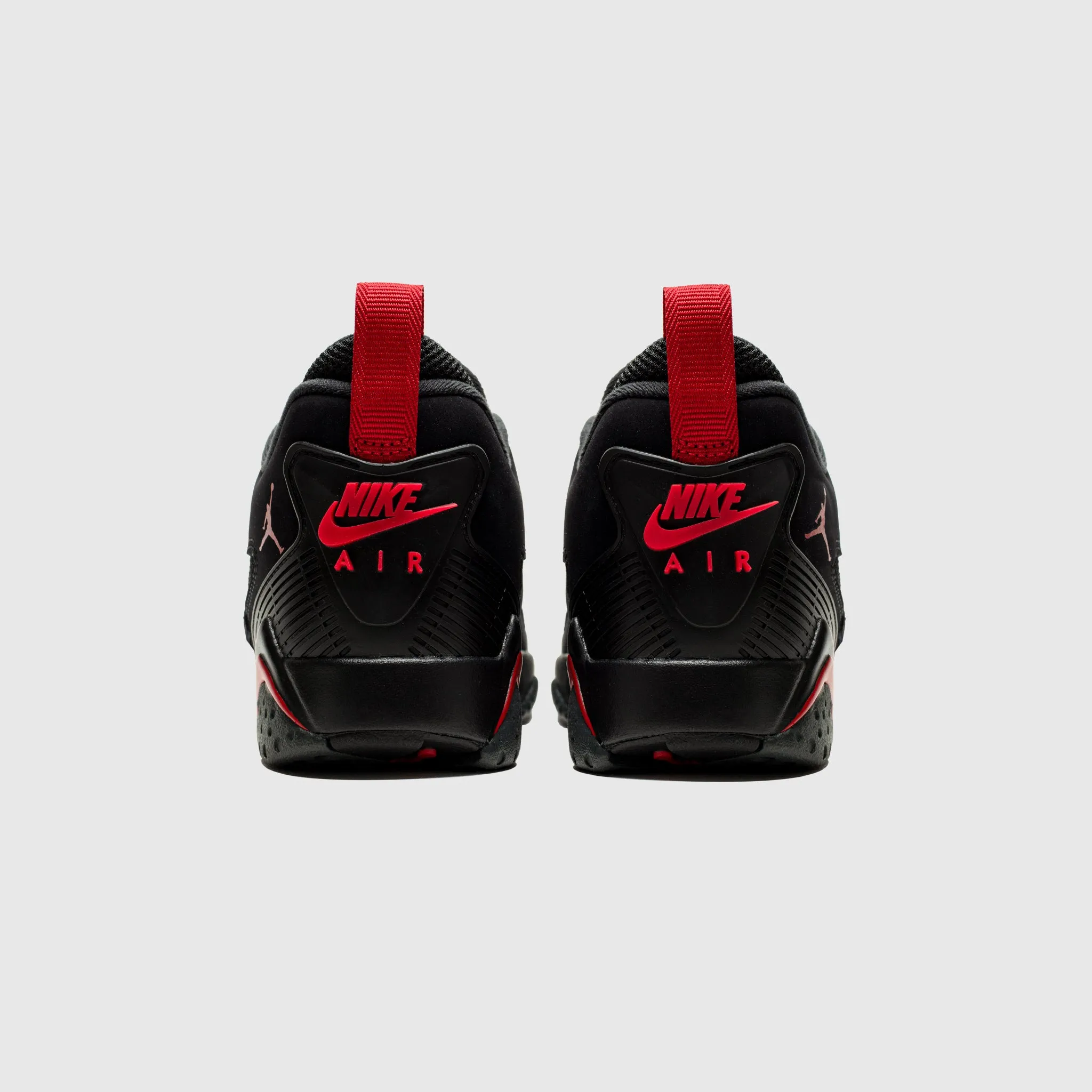 Long Walk Balanced Frame AIR JORDAN MVP 92 "BRED"