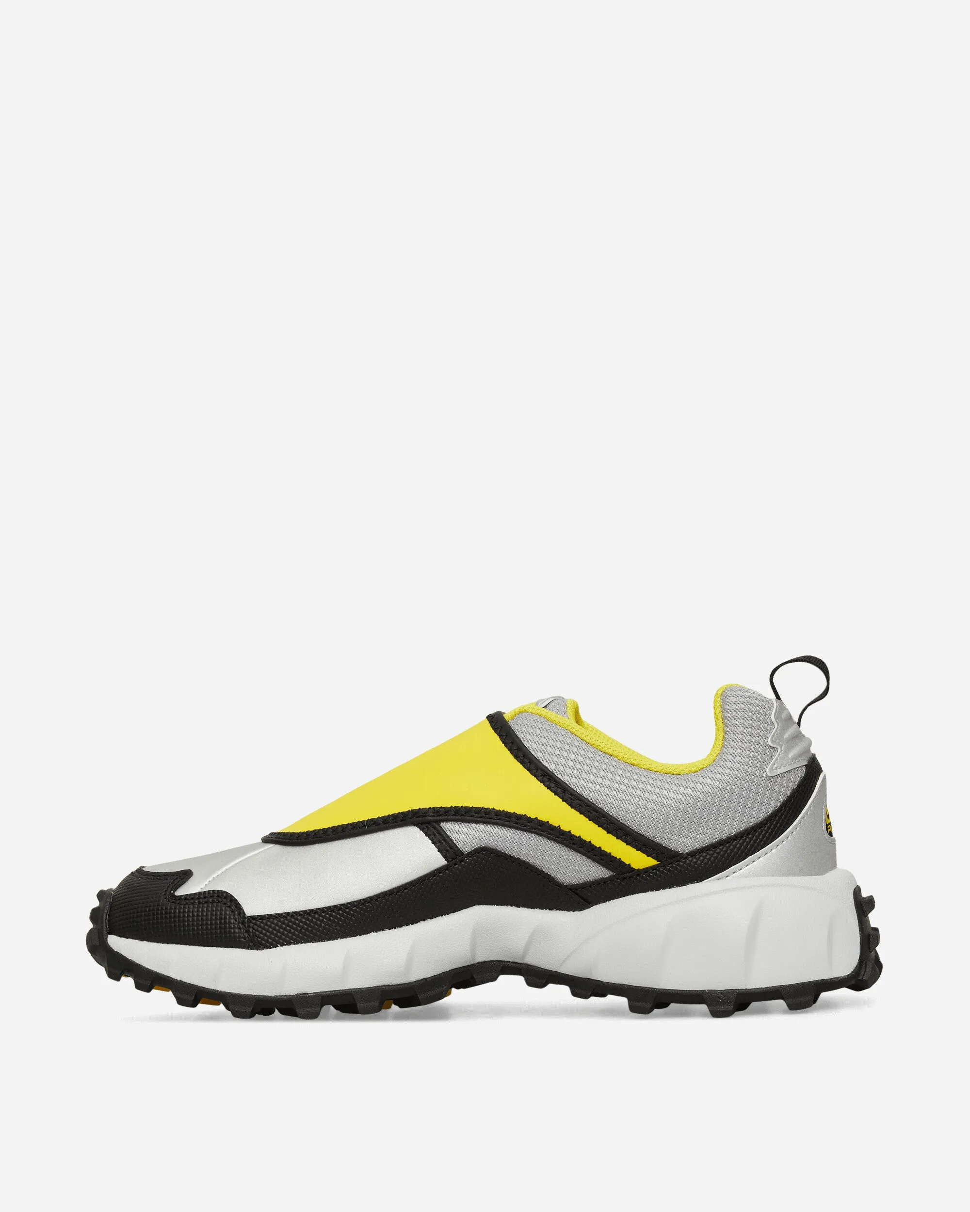 Ventilation holes Air Flow Channels ACG Phassad Sneakers Black / Yellow Zest