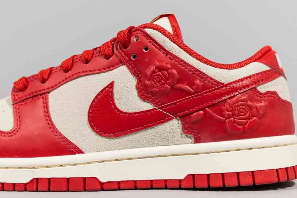 Urban Explorer Pure Fit Women's Nike Dunk Low 'Roses'