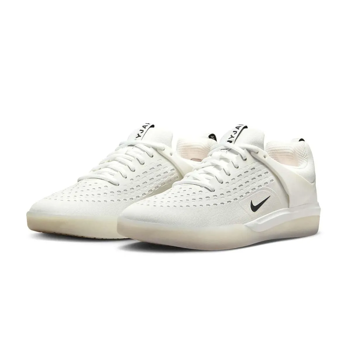 Glam shock absorption hiking - style Zoom Nyjah 3 'Summit White'