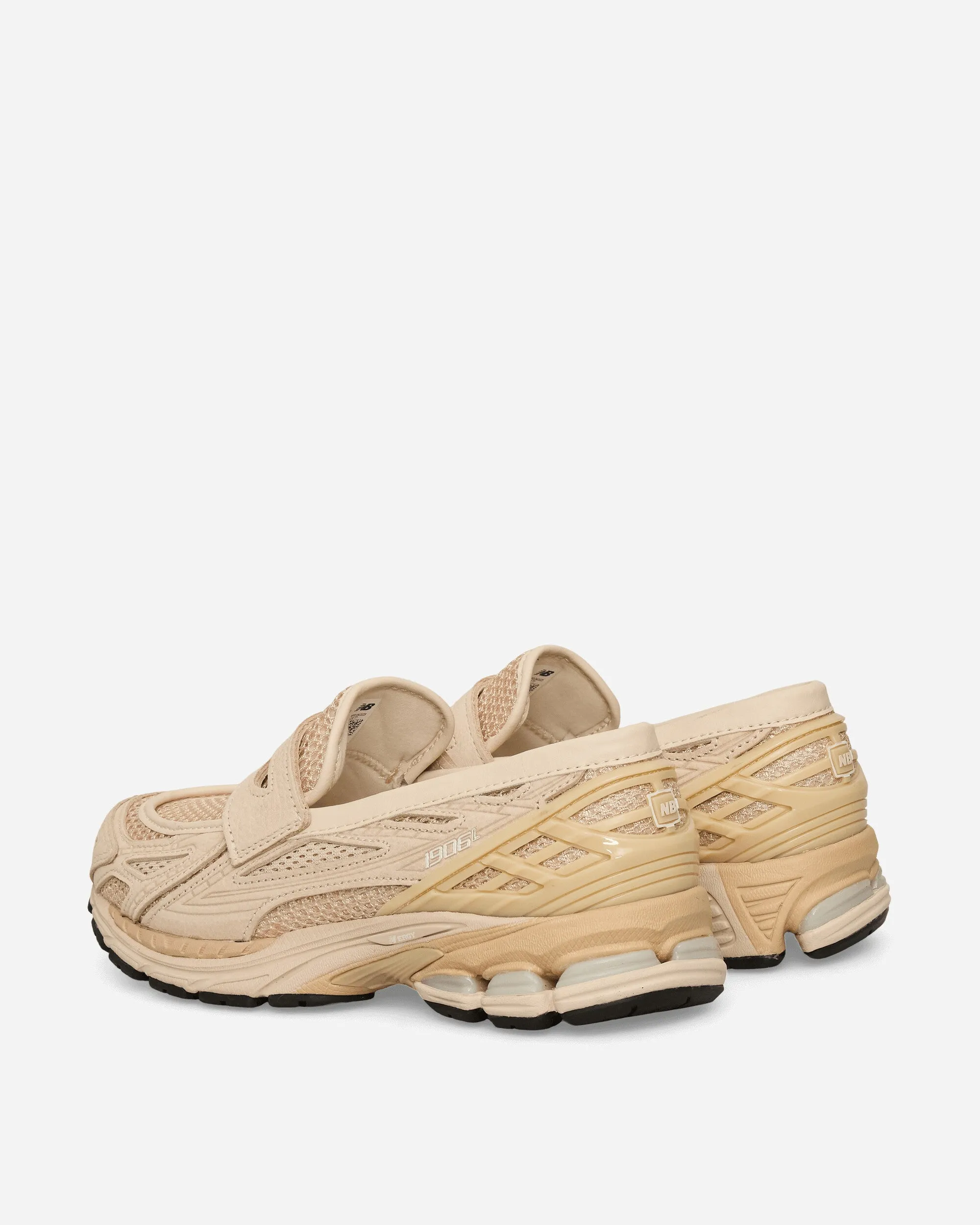 1906L Sneakers Bisque ground grip