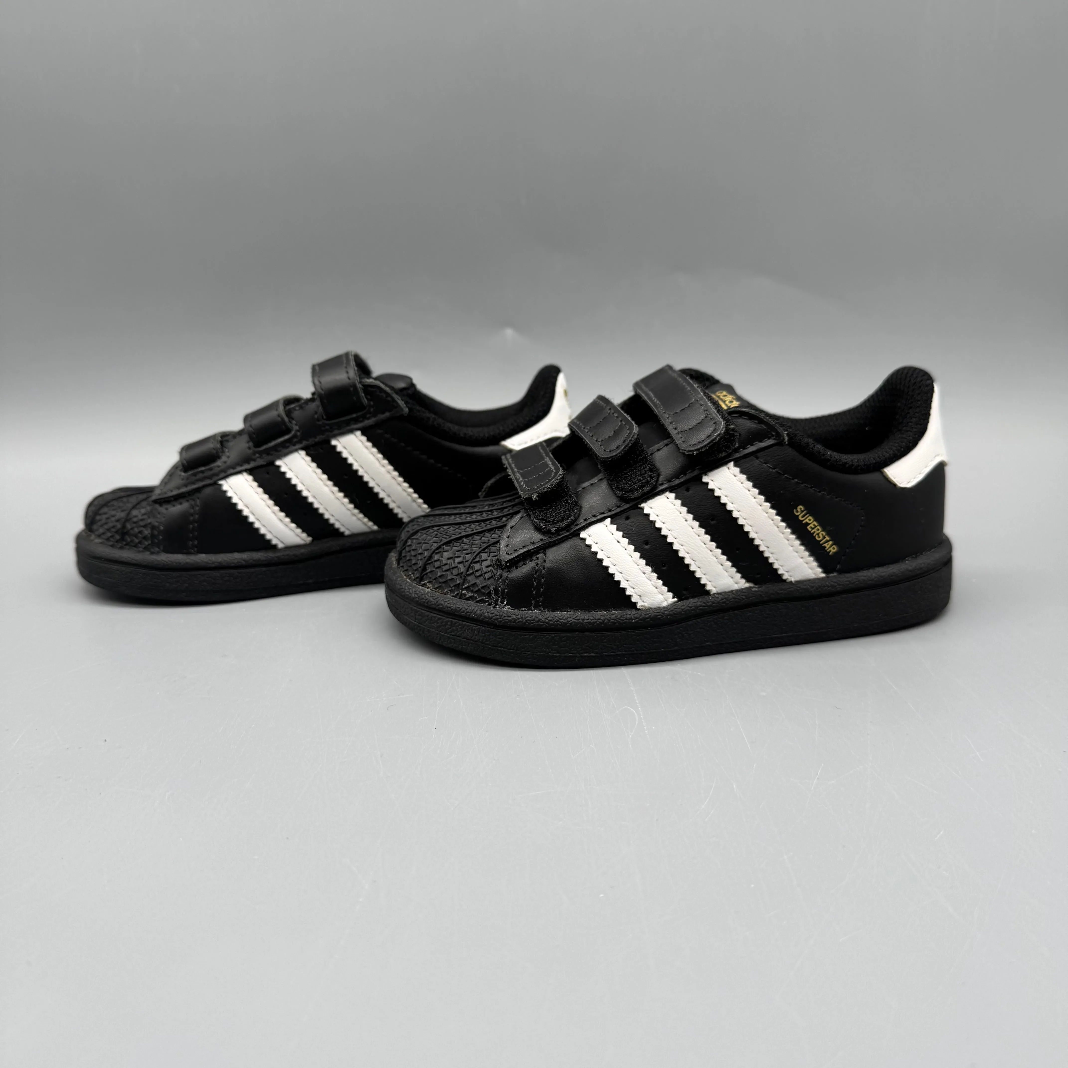 Padded shock absorption zip Adidas / Superstar / Running Shoes / US8