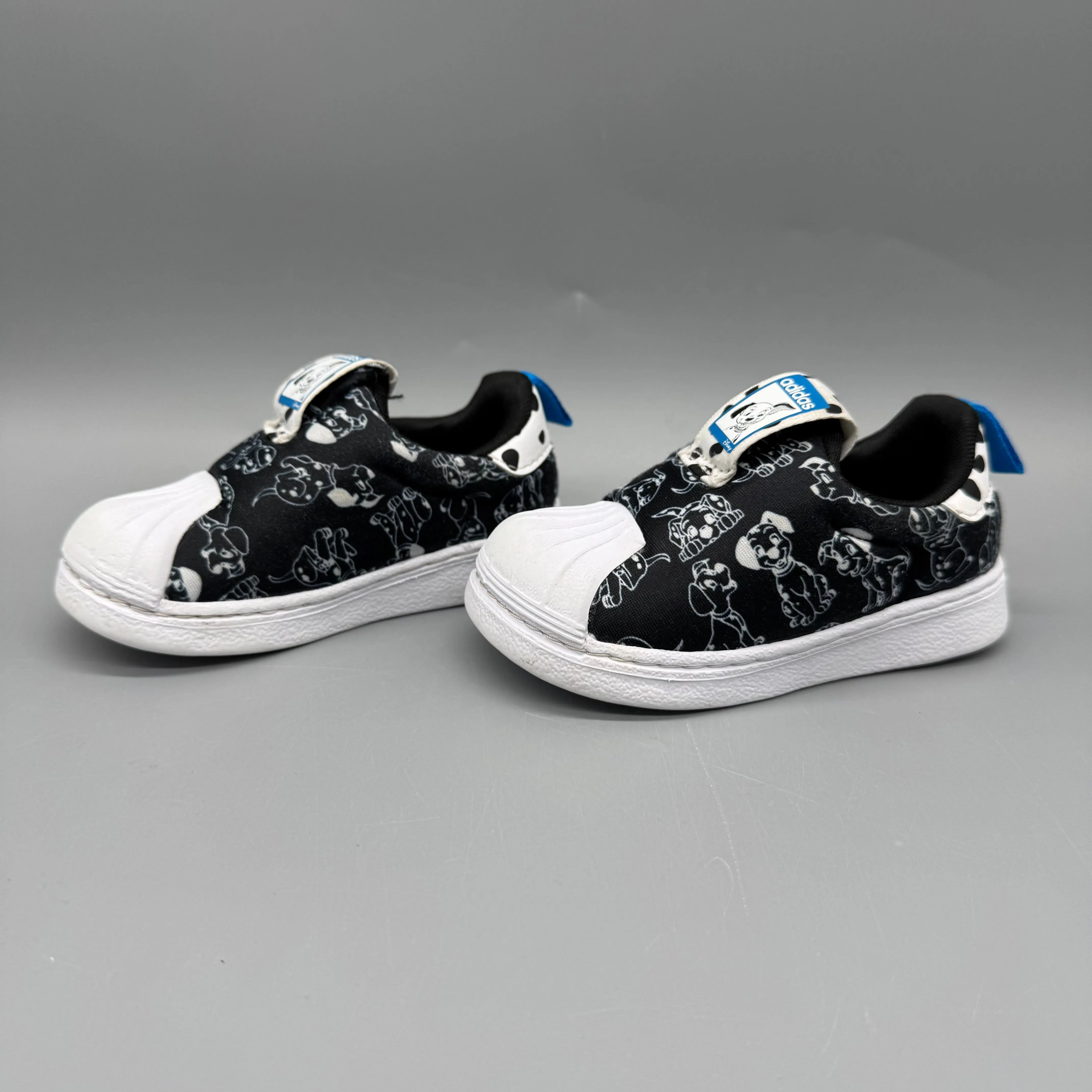 Adidas x Disney / Running Shoes / US5 Tailored Comfort