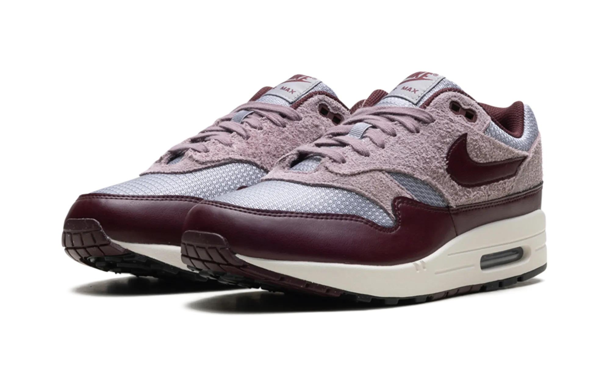 Air Max 1 ESS PRM "CEMENT GREY/BURGUNDY CRUSH" New Balance Fresh Foam shoe cleaning