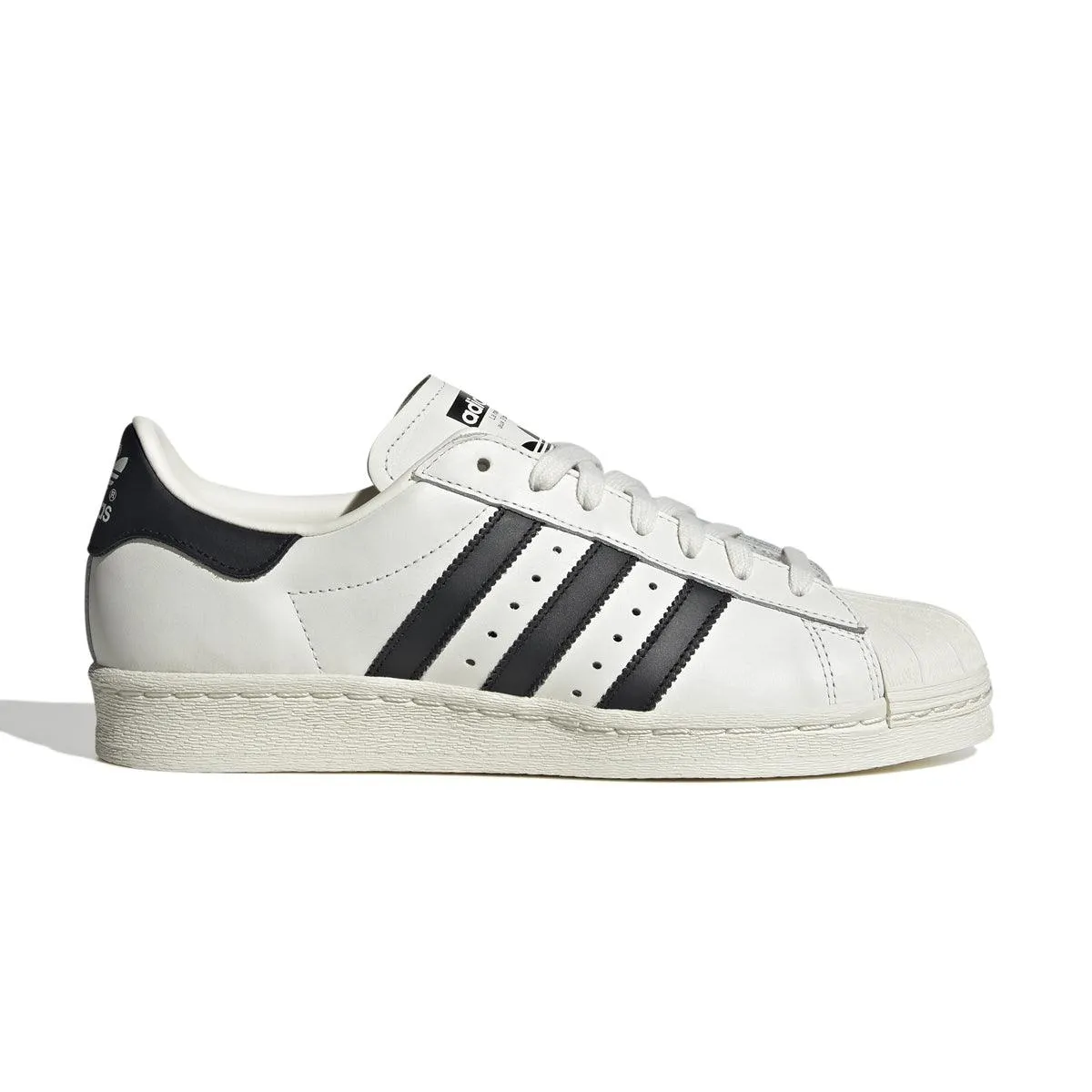 Superstar 82 'Cloud White' indispensable