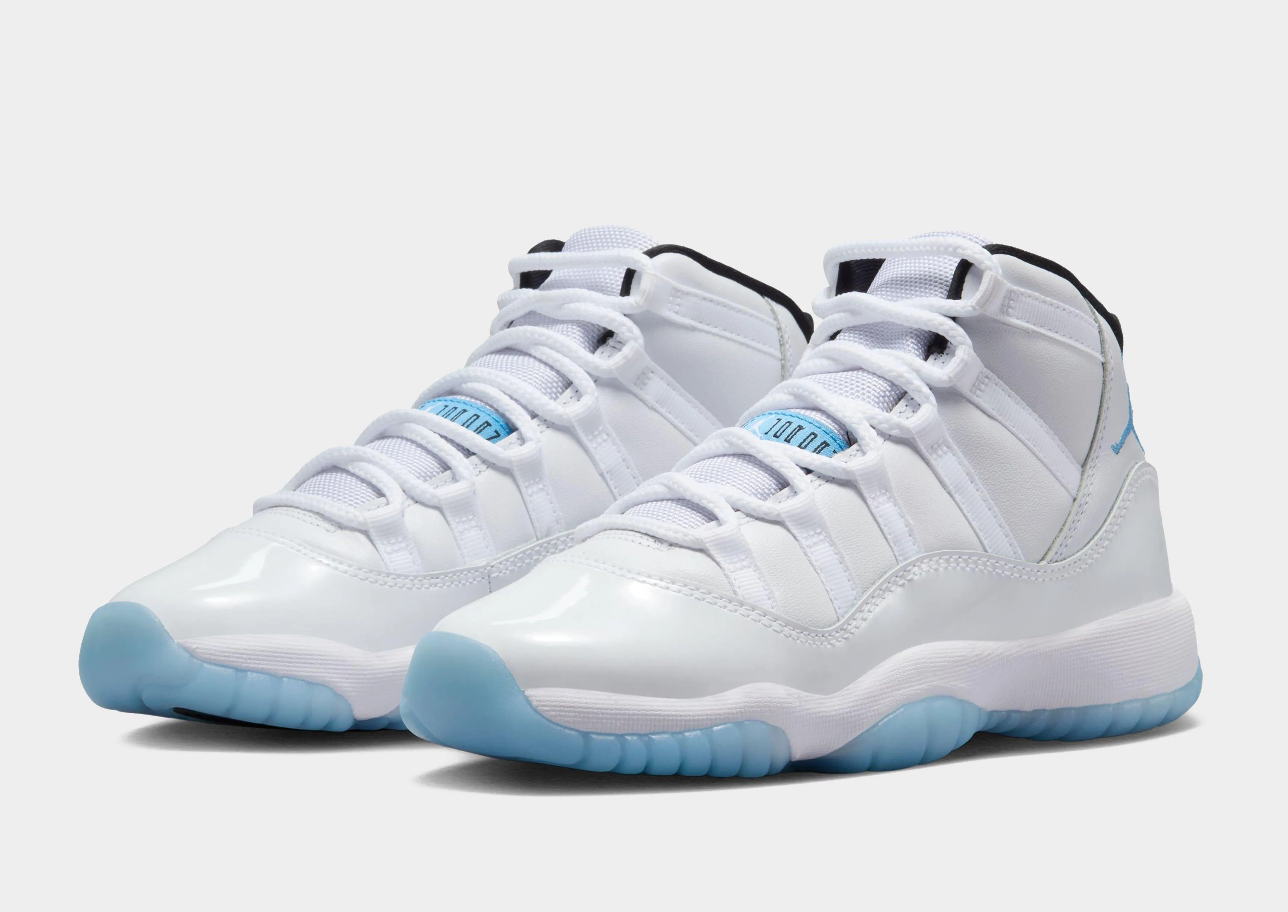 Air 11 Retro Junior's Thermoplastic Construction