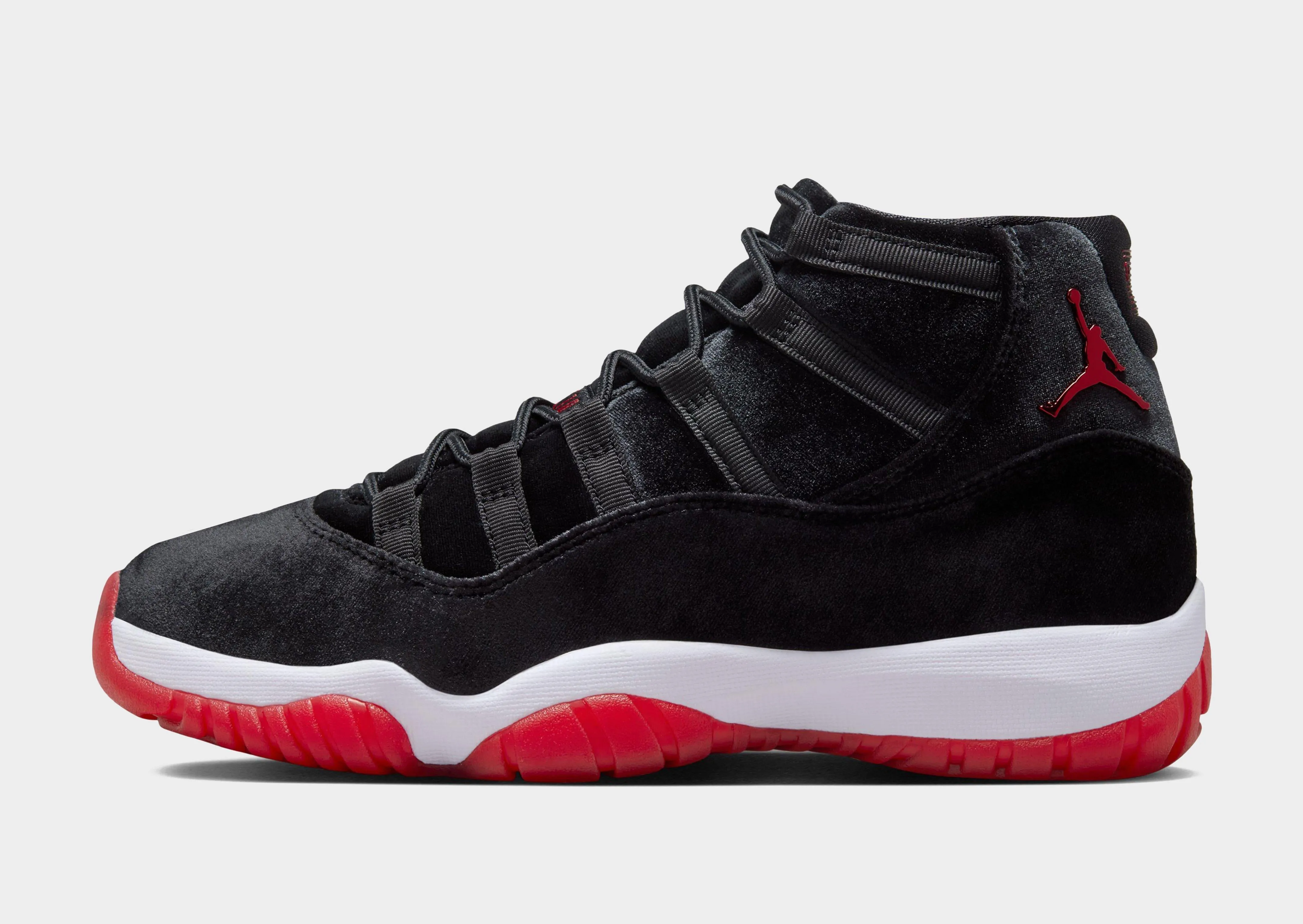Action Fit Pavement Walk Air 11 Retro Women's