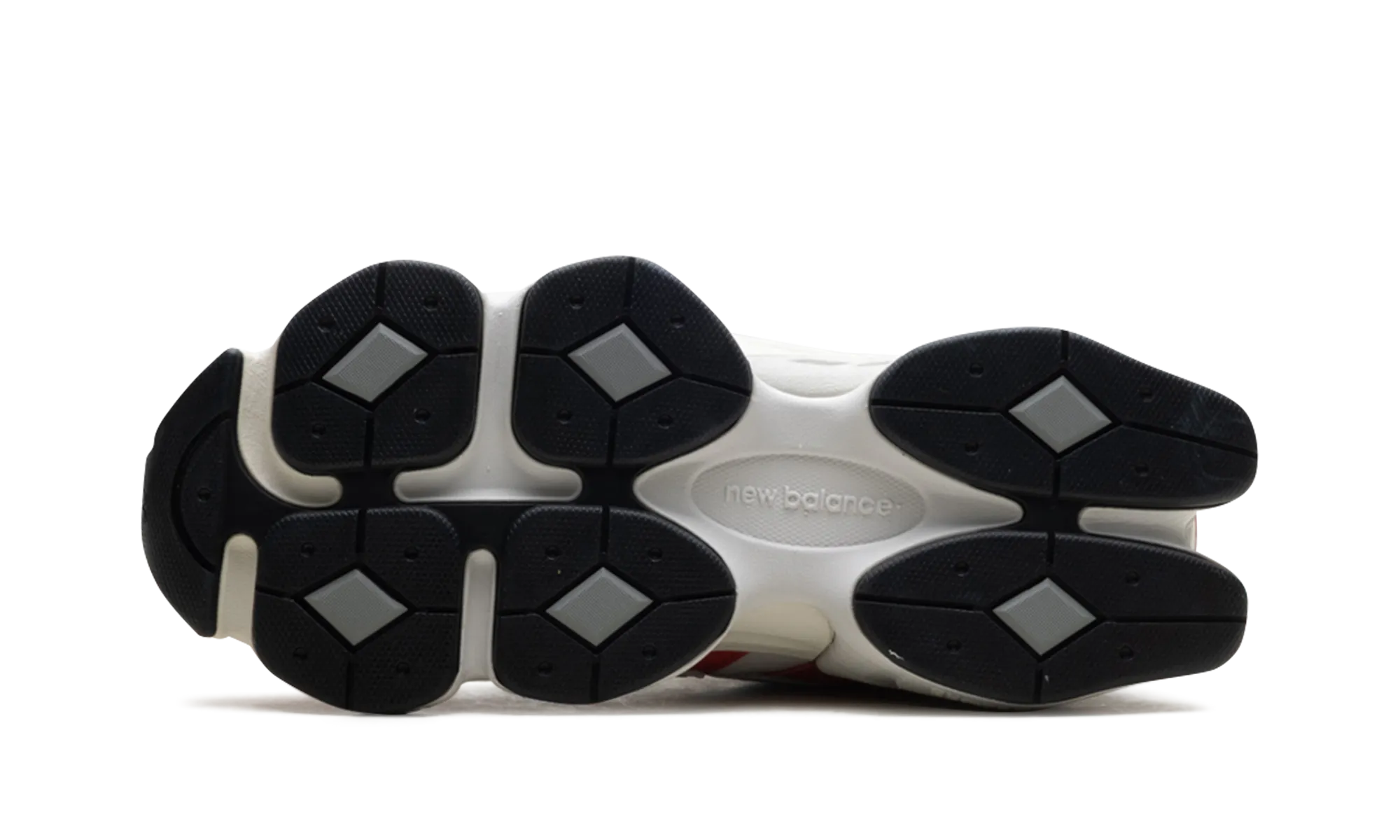 9060 "White Red" charity runs shoe cleaning