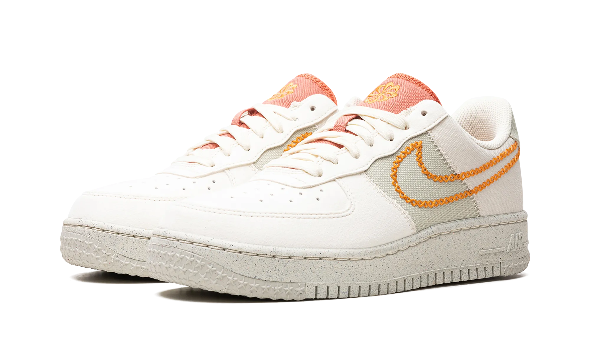 AIR FORCE 1 '07 LO NH WMNS "Next Nature - Coconut Milk" Easy to Wear