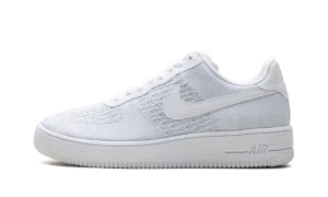 AIR FORCE 1 FLYKNIT LOW 2.0 "PURE PLATINUM" Foot Contouring