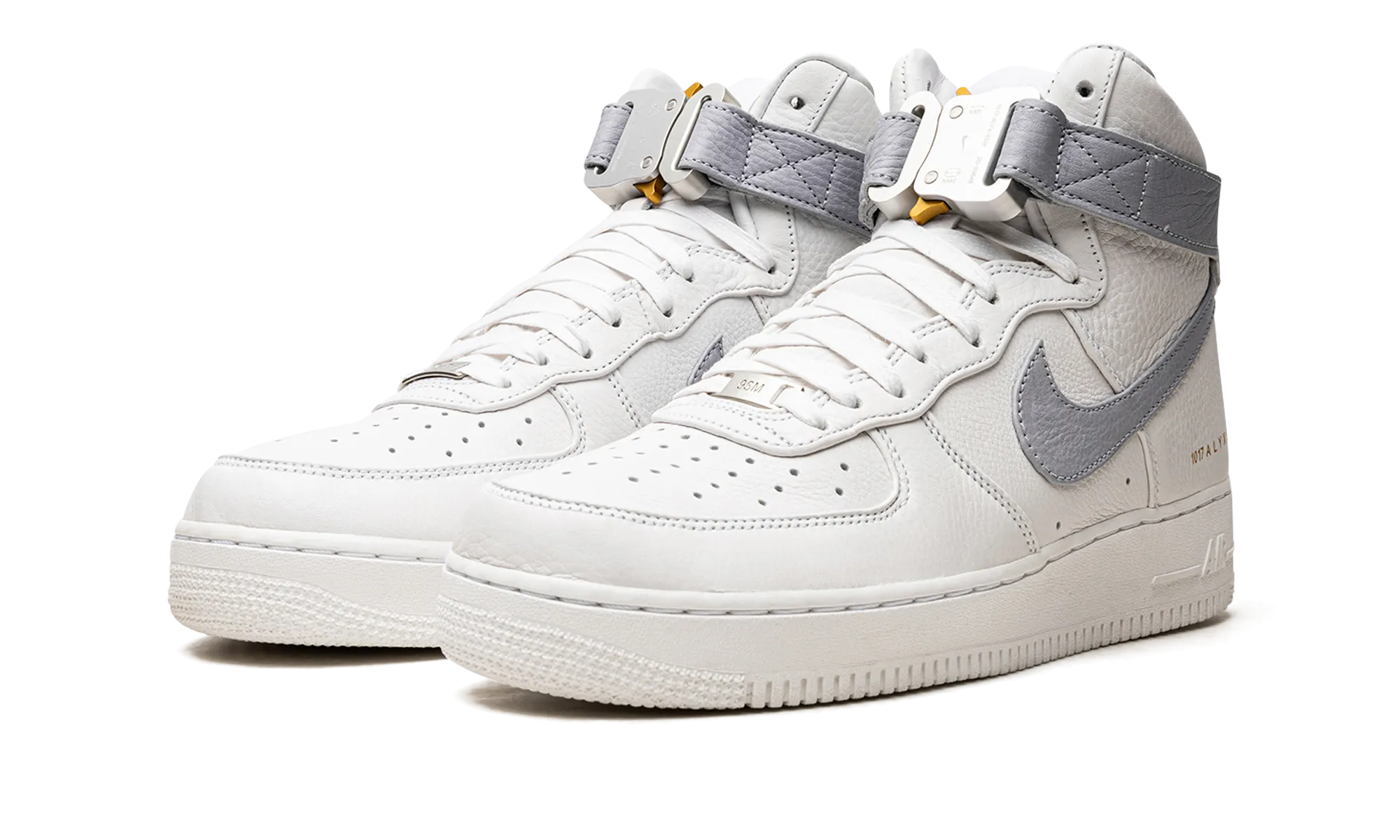 Outfit Neutral Flattering Fit AIR FORCE 1 HI / ALYX