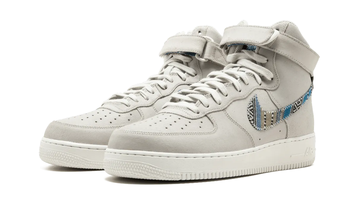 Air Force 1 High '07 LV8 Moisture Wicking Sockliner Ventilation holes